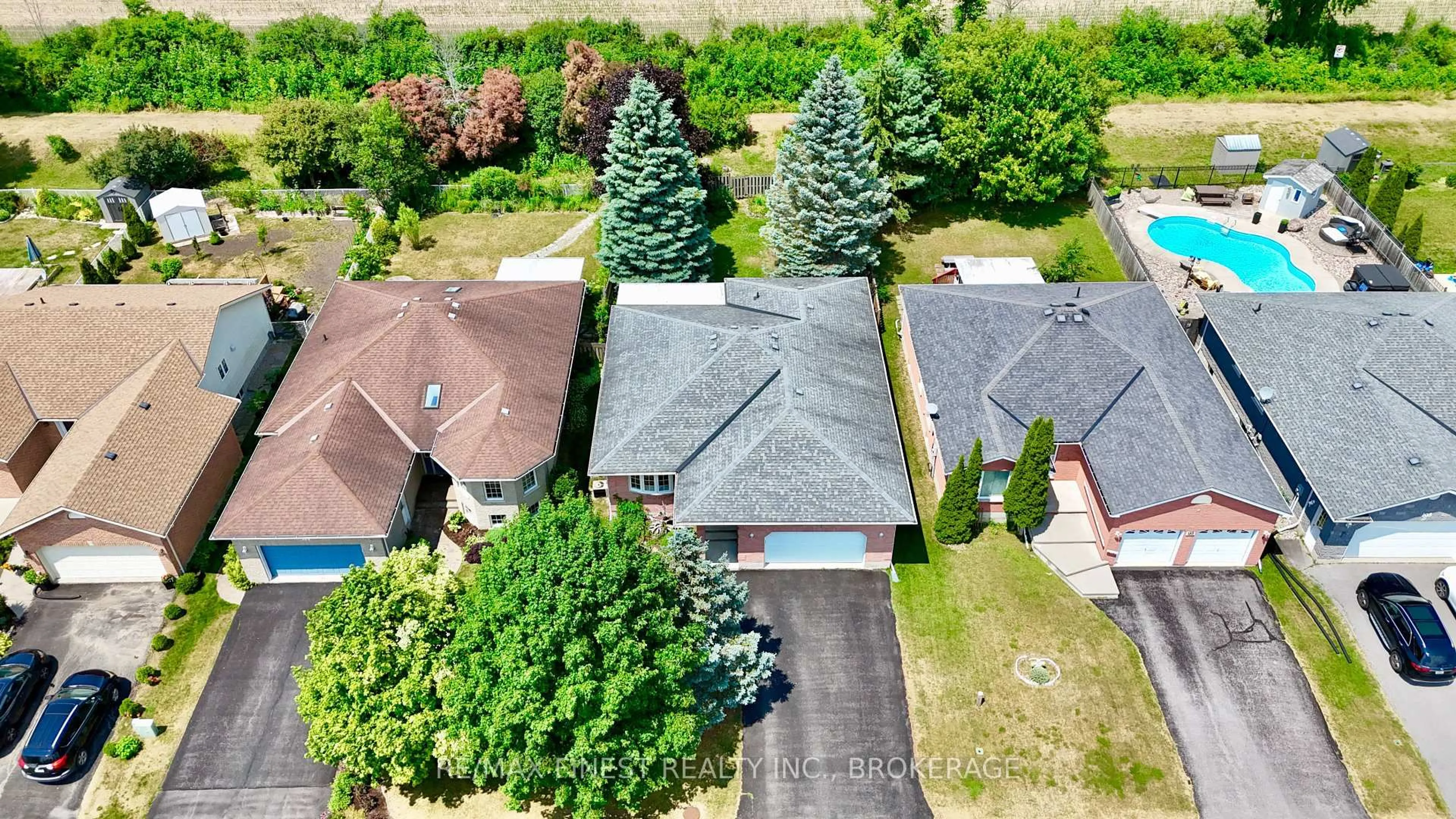 A pic from outside/outdoor area/front of a property/back of a property/a pic from drone, street for 107 Beverly St, Greater Napanee Ontario K7R 3X2