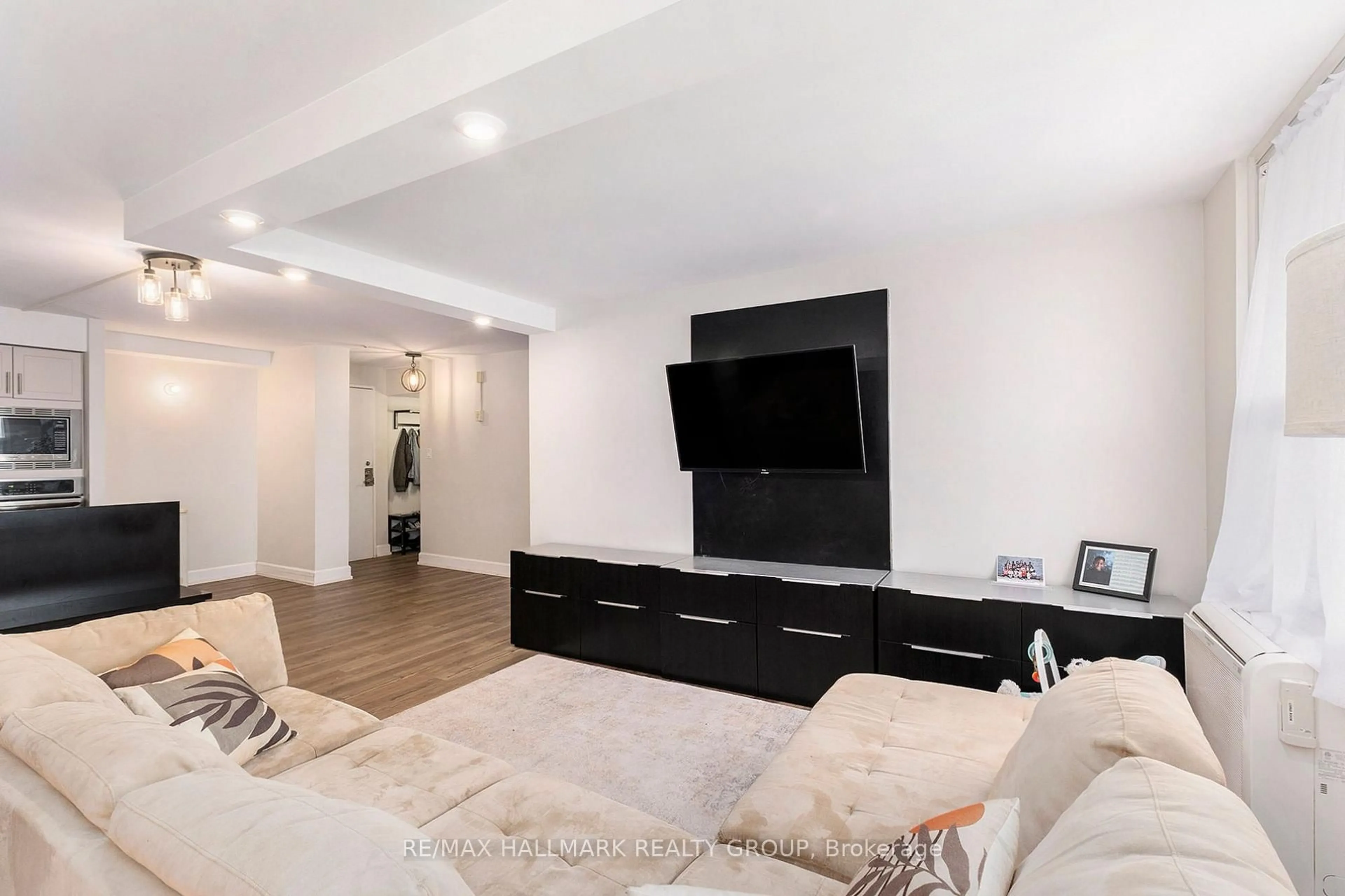 Home theater for 1380 Prince Of Wales Dr #1203, Ottawa Ontario K2C 3N5