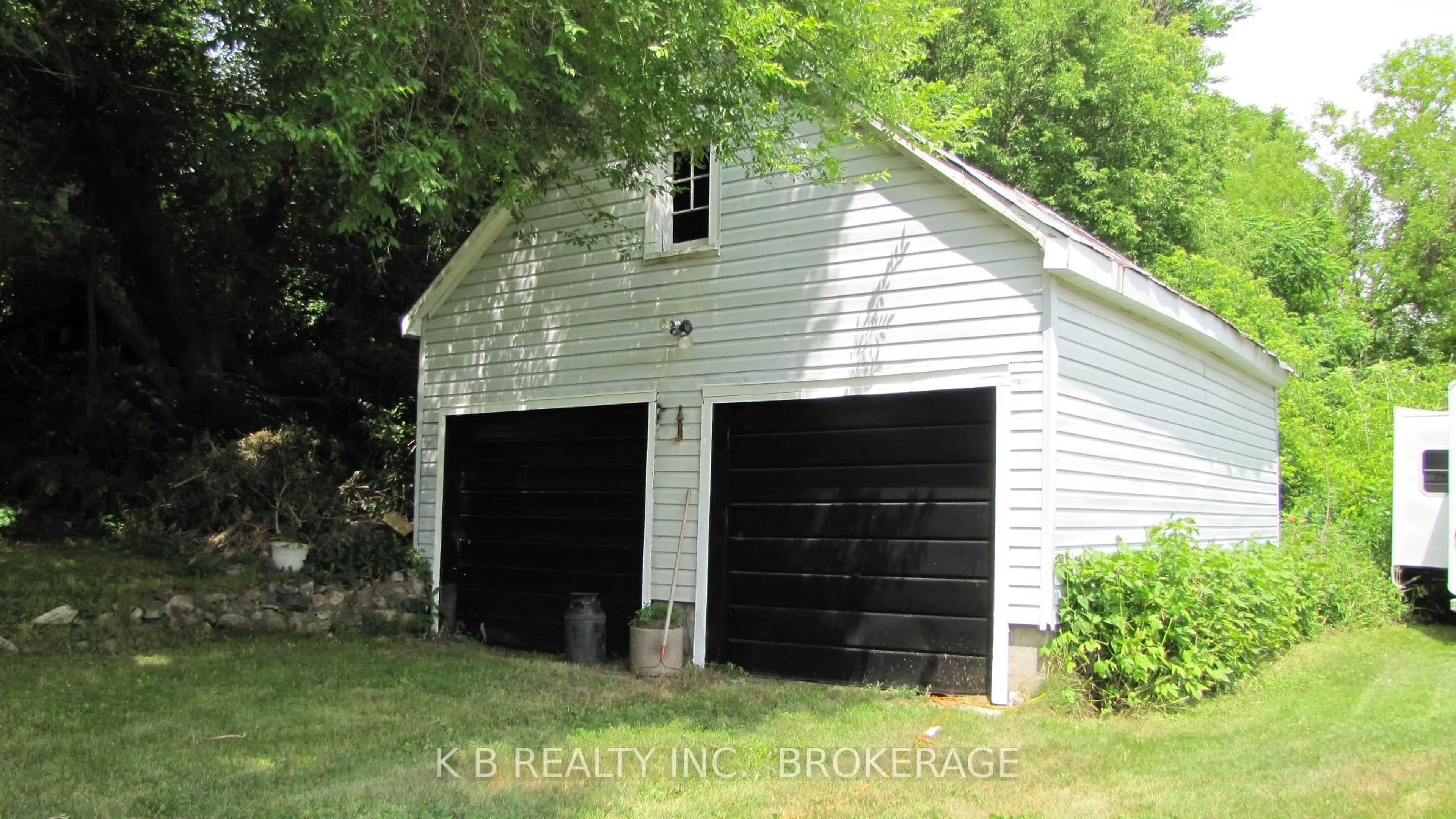 Indoor garage for 1033 Bridge St, Stone Mills Ontario K0K 2A0