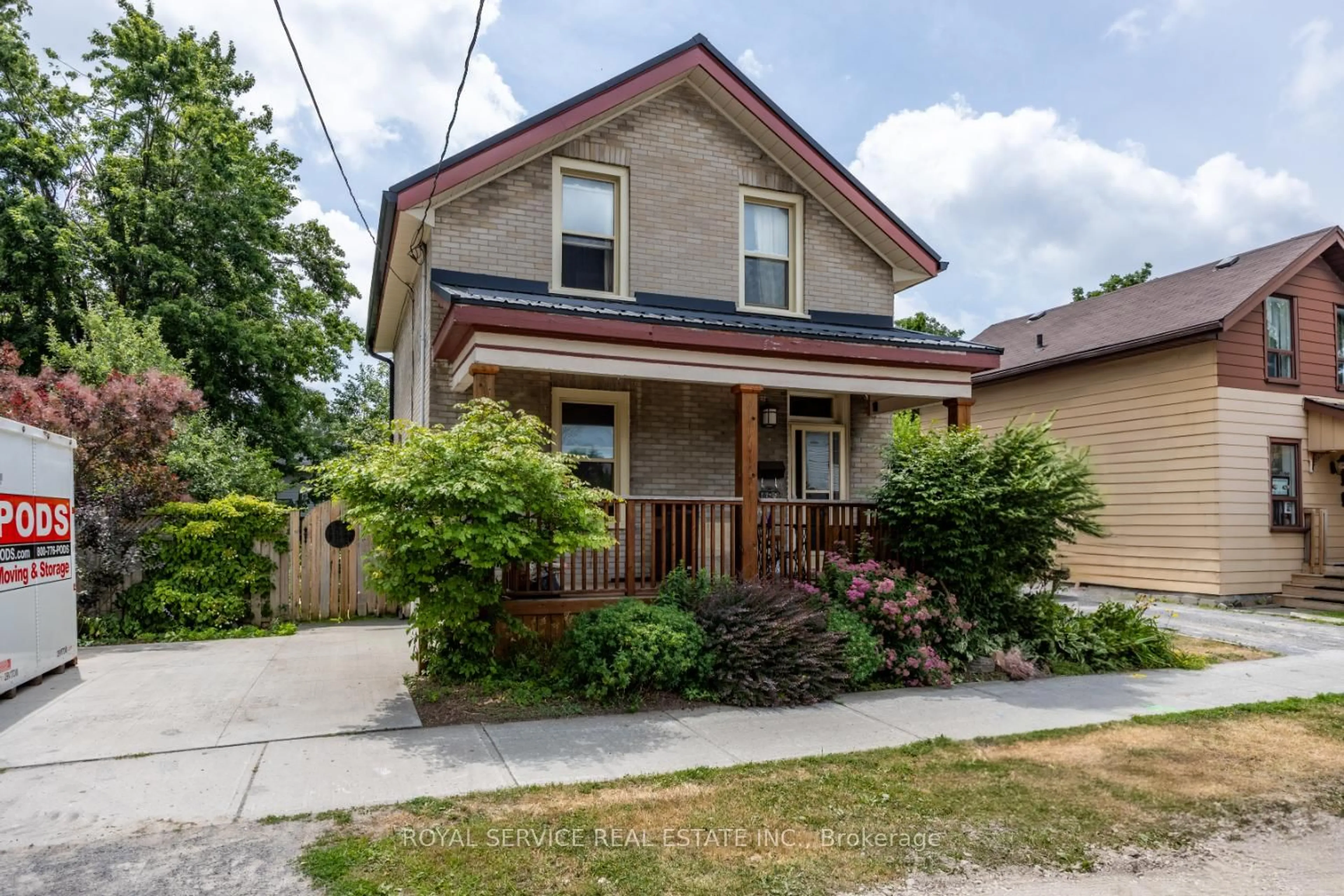 Home with brick exterior material, street for 483 Parnell St, Peterborough Central Ontario K9J 4J3