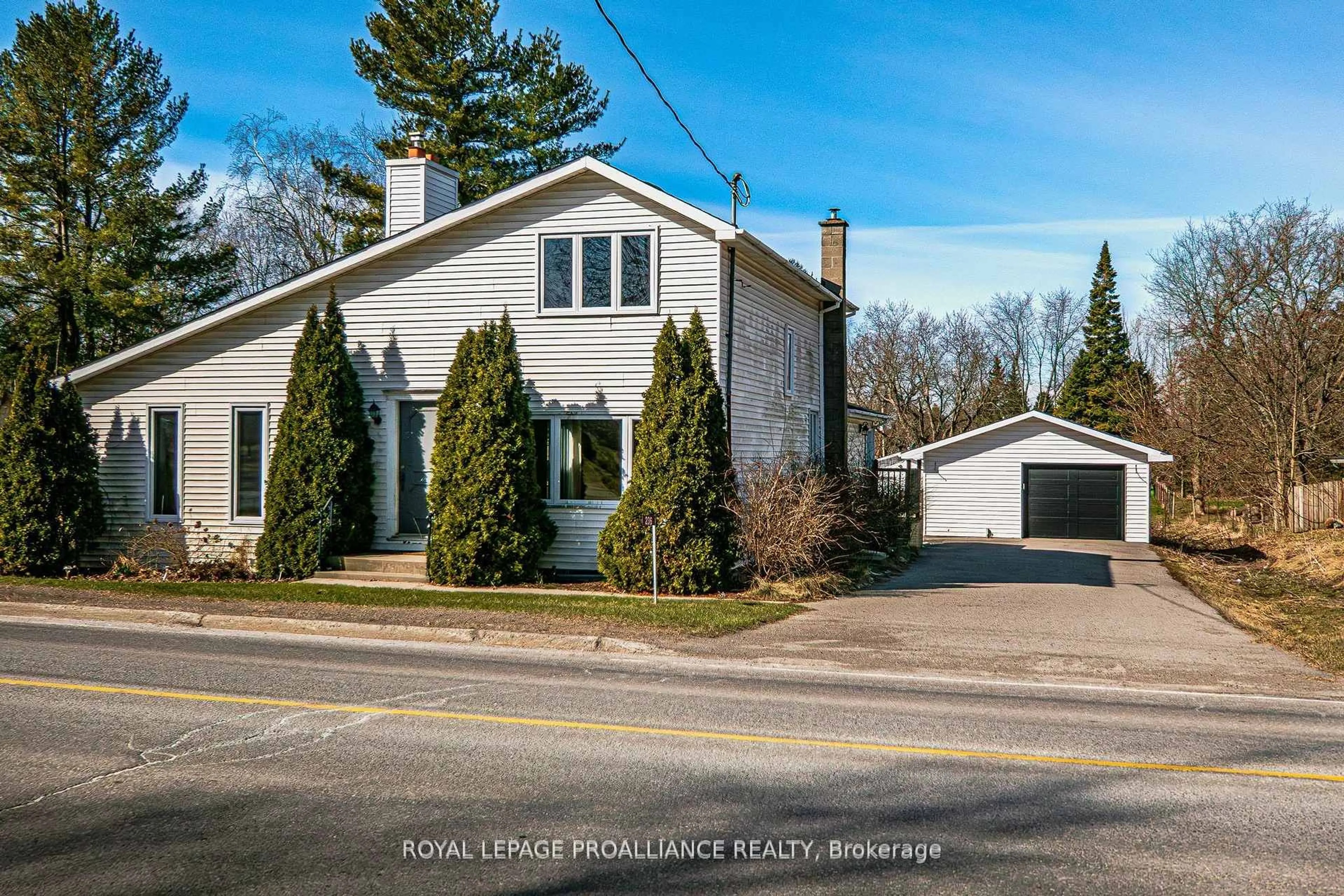 A pic from outside/outdoor area/front of a property/back of a property/a pic from drone, street for 236 Lyle St, Alnwick/Haldimand Ontario K0K 2G0