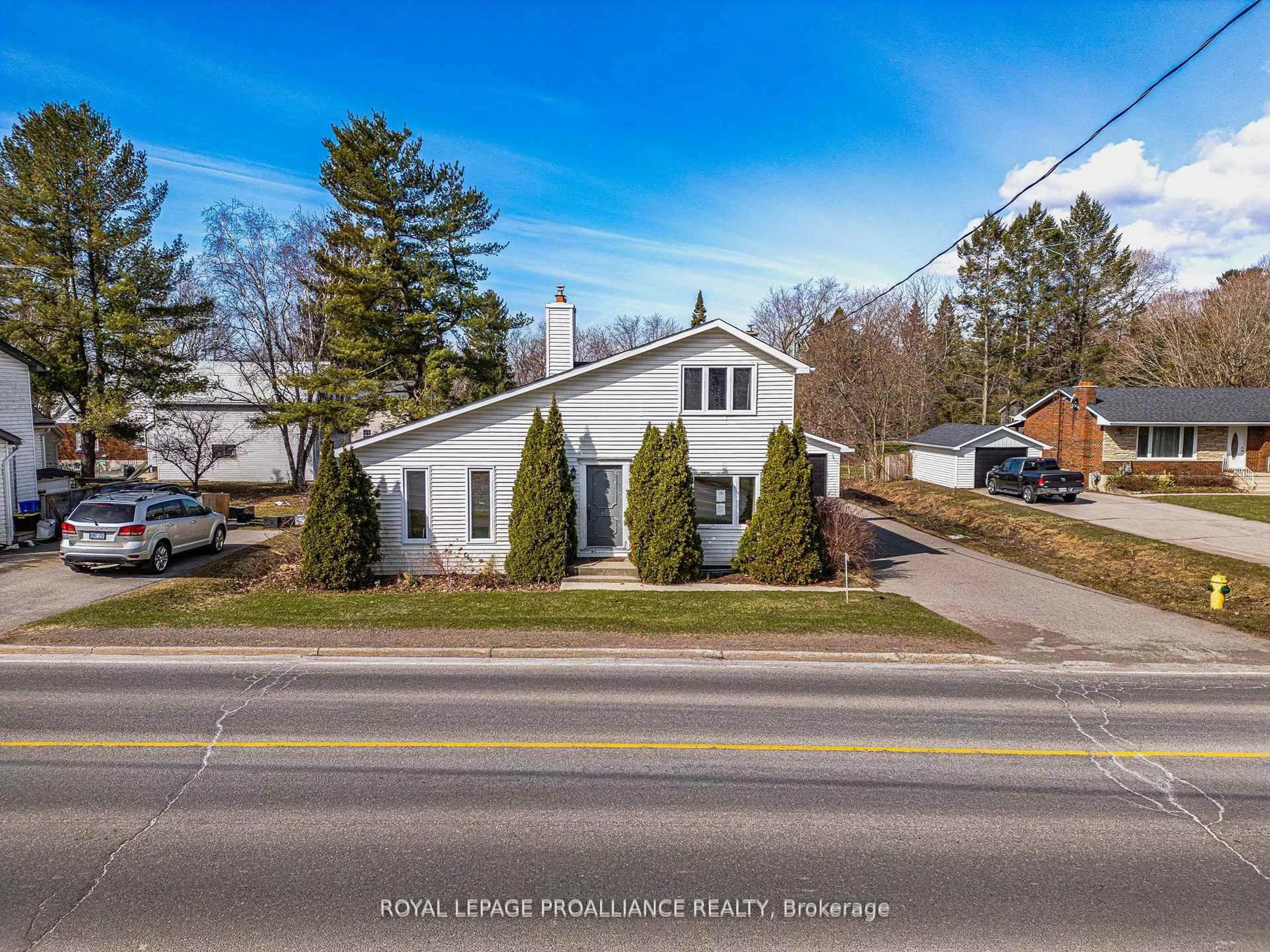A pic from outside/outdoor area/front of a property/back of a property/a pic from drone, street for 236 Lyle St, Alnwick/Haldimand Ontario K0K 2G0