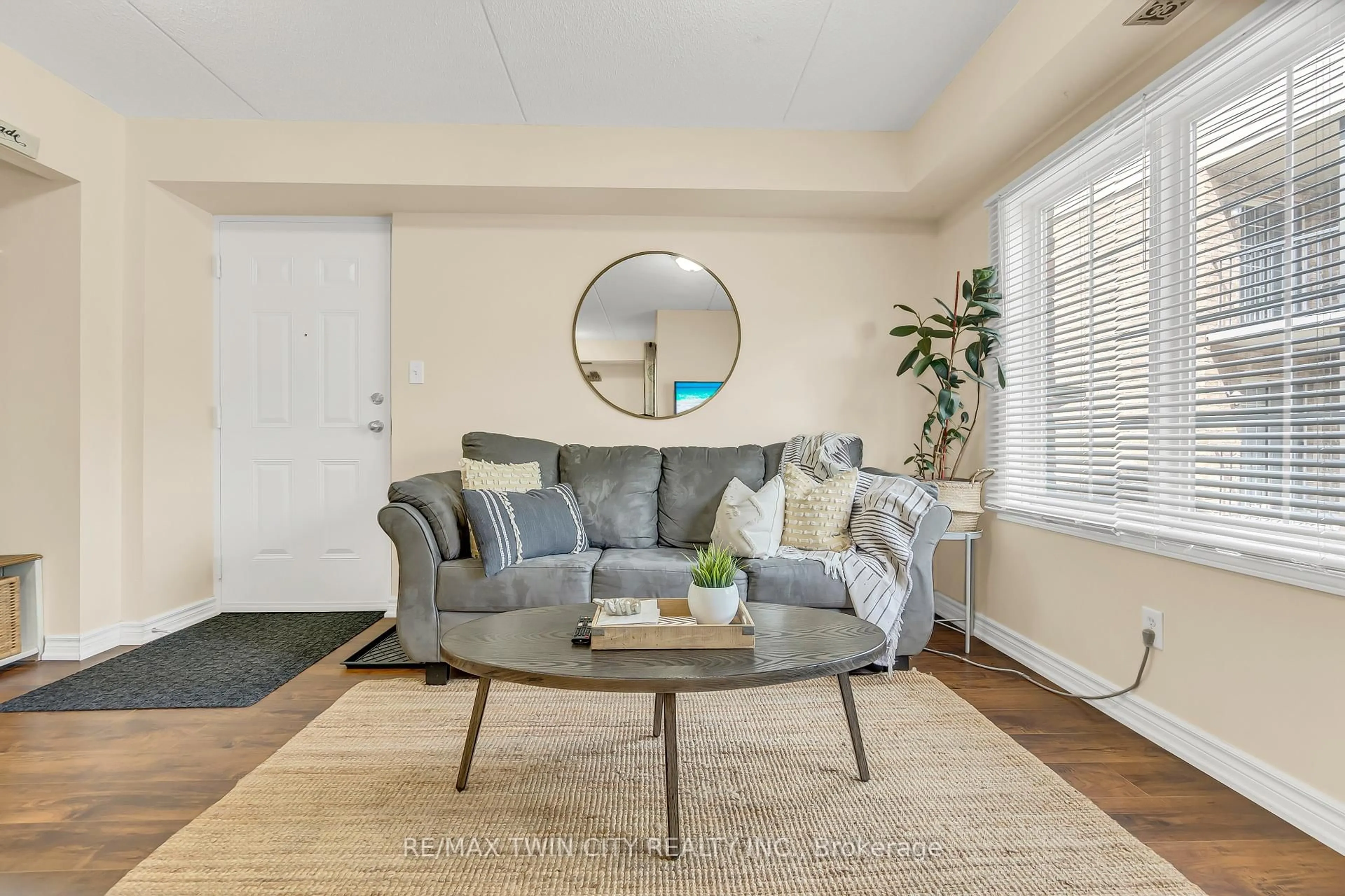 Living room with furniture, unknown for 950 Highland Rd #12, Kitchener Ontario N2N 0A5