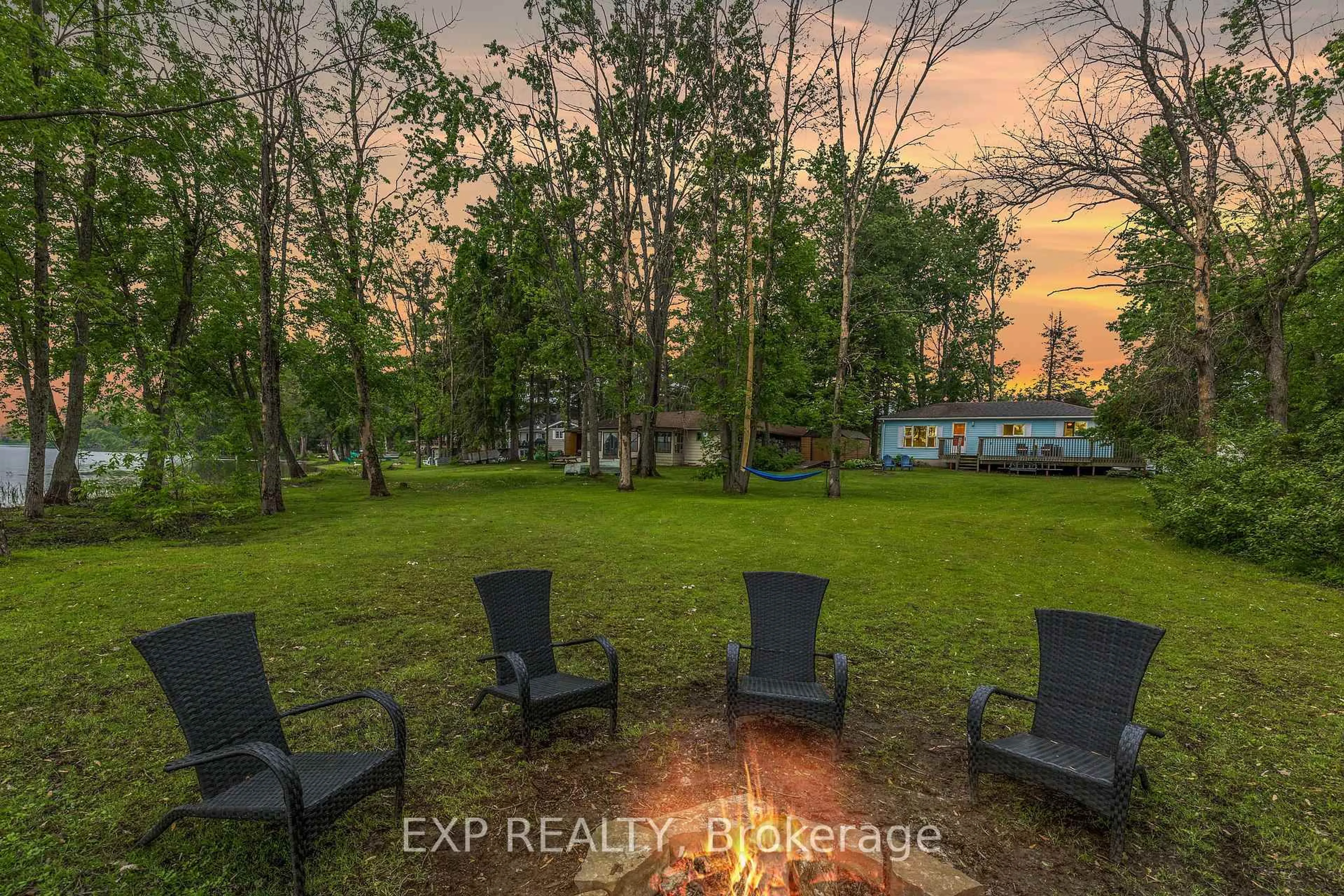 Patio, unknown for 28 Park Lane, Kawartha Lakes Ontario L0L 1K0