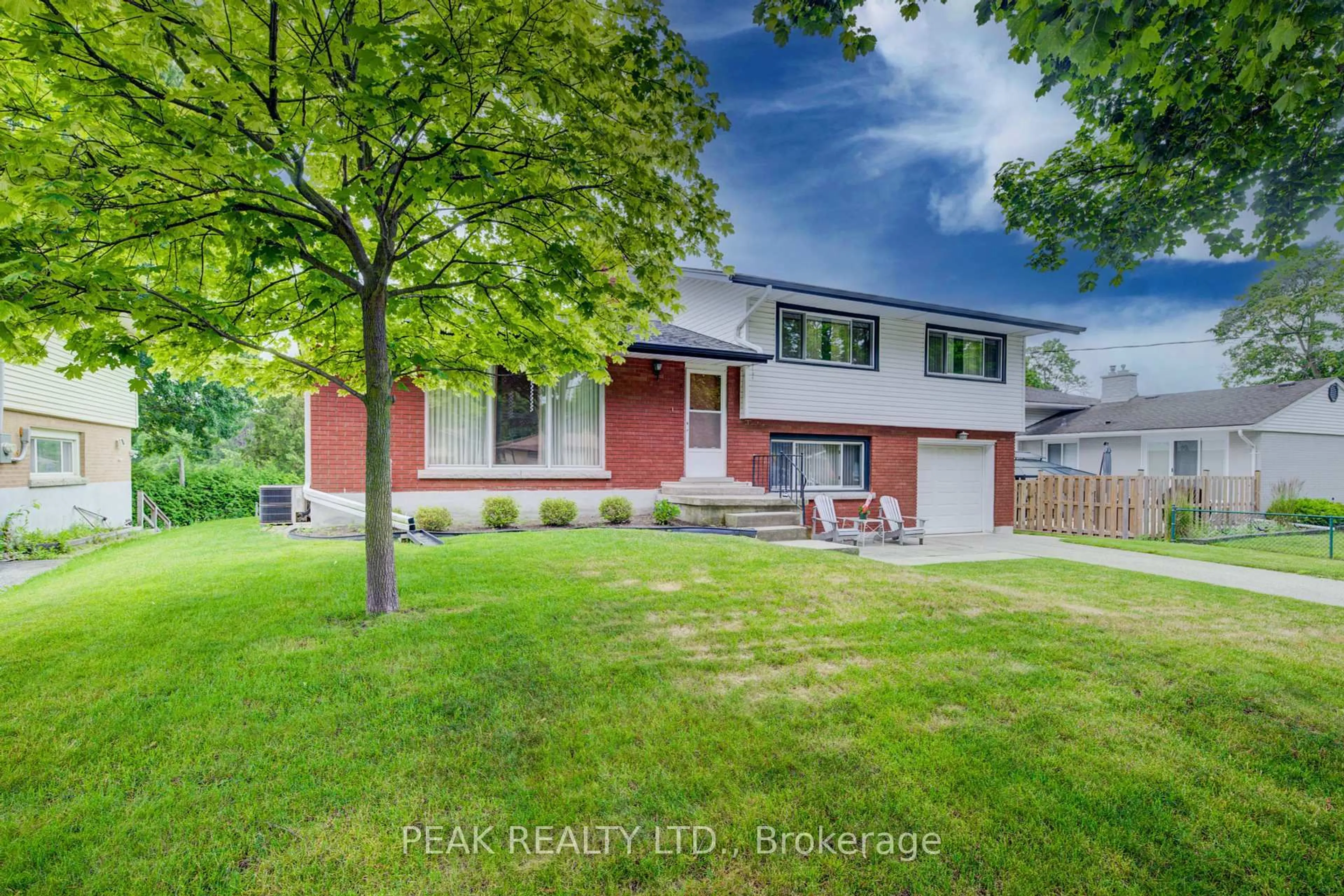 Home with brick exterior material, street for 275 Forest Hill Dr, Kitchener Ontario N2M 4G7