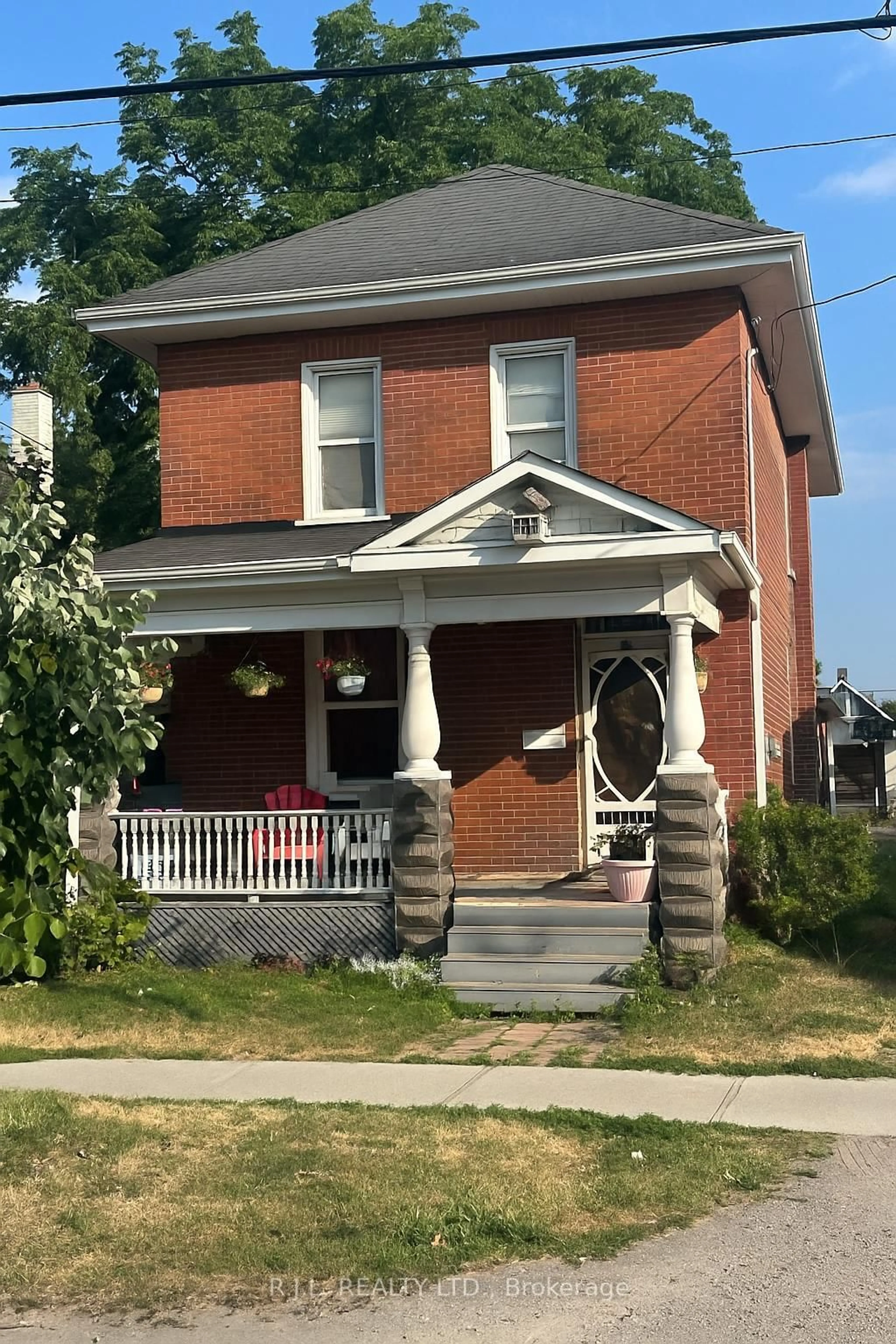 Home with brick exterior material, street for 519 Sherbrooke St, Peterborough Central Ontario K9J 2P2