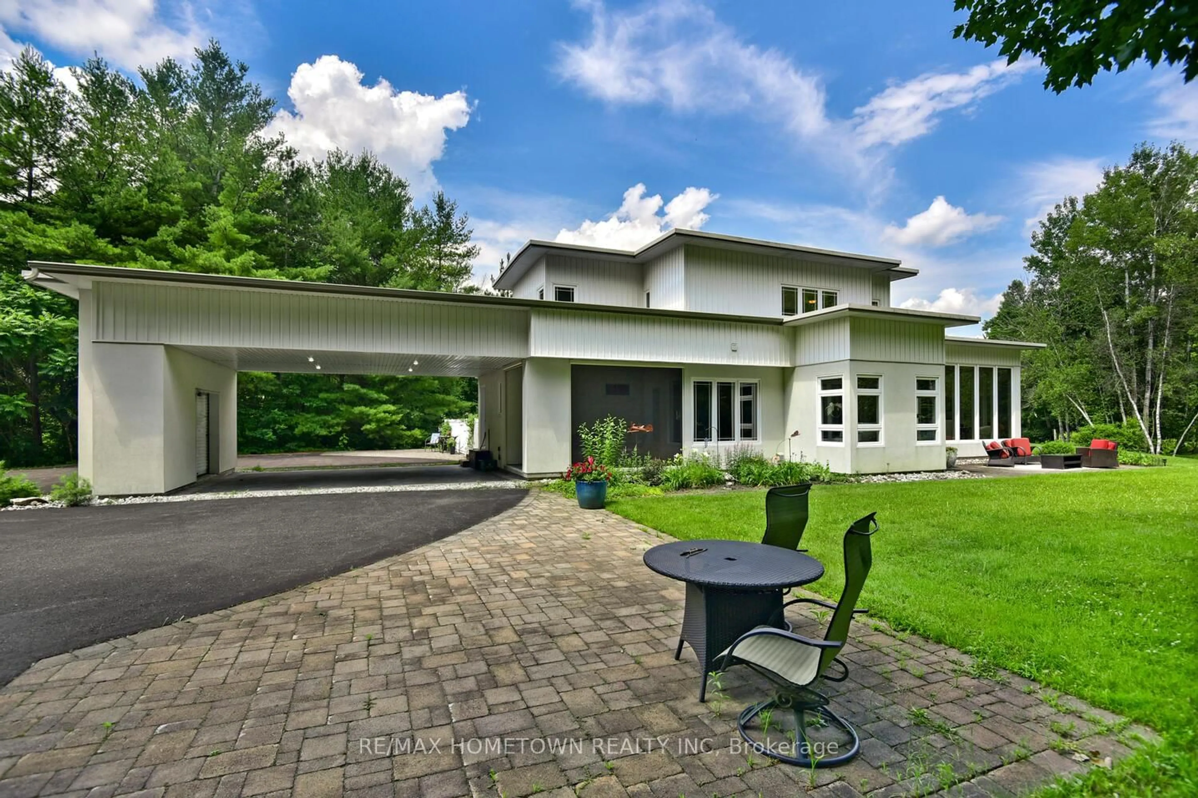 Patio, street for 1326 LILY BAY Dr, Elizabethtown-Kitley Ontario K6V 7C5