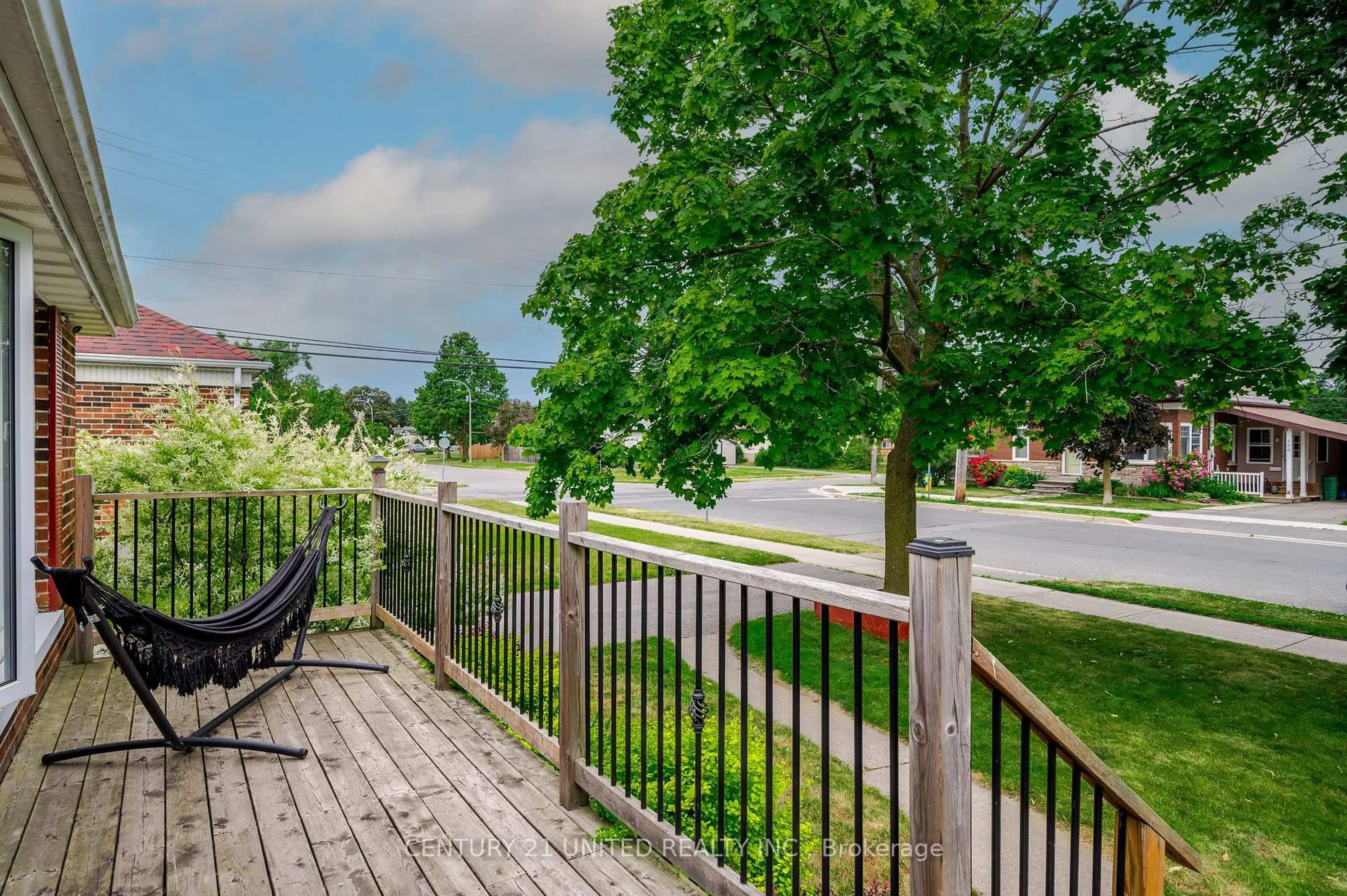 Patio, street for 781 Cameron St, Peterborough South Ontario K9J 4A1