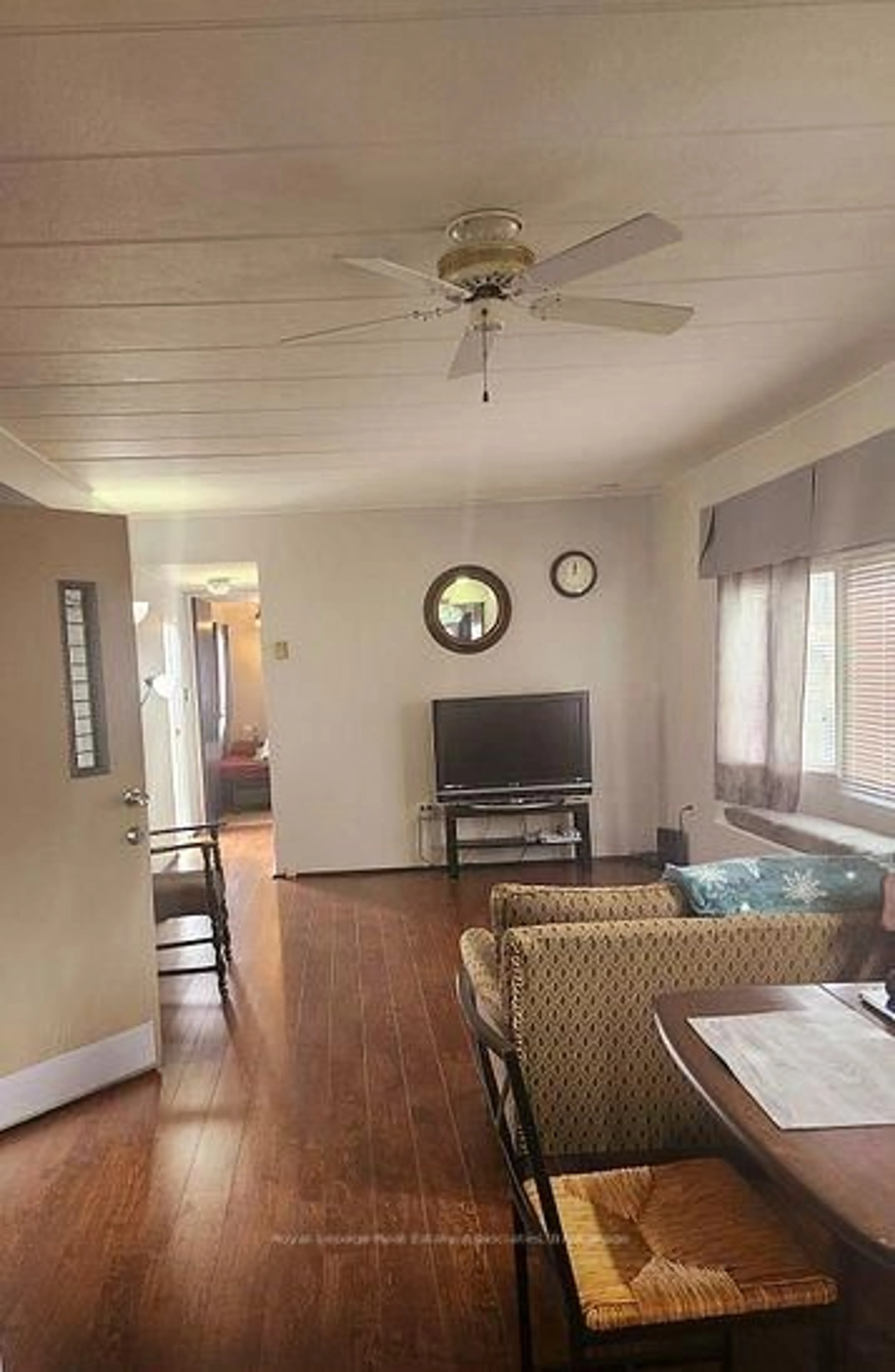 Living room with furniture, unknown for 4407 Timothy Lane, Lincoln Ontario L0R 1B1