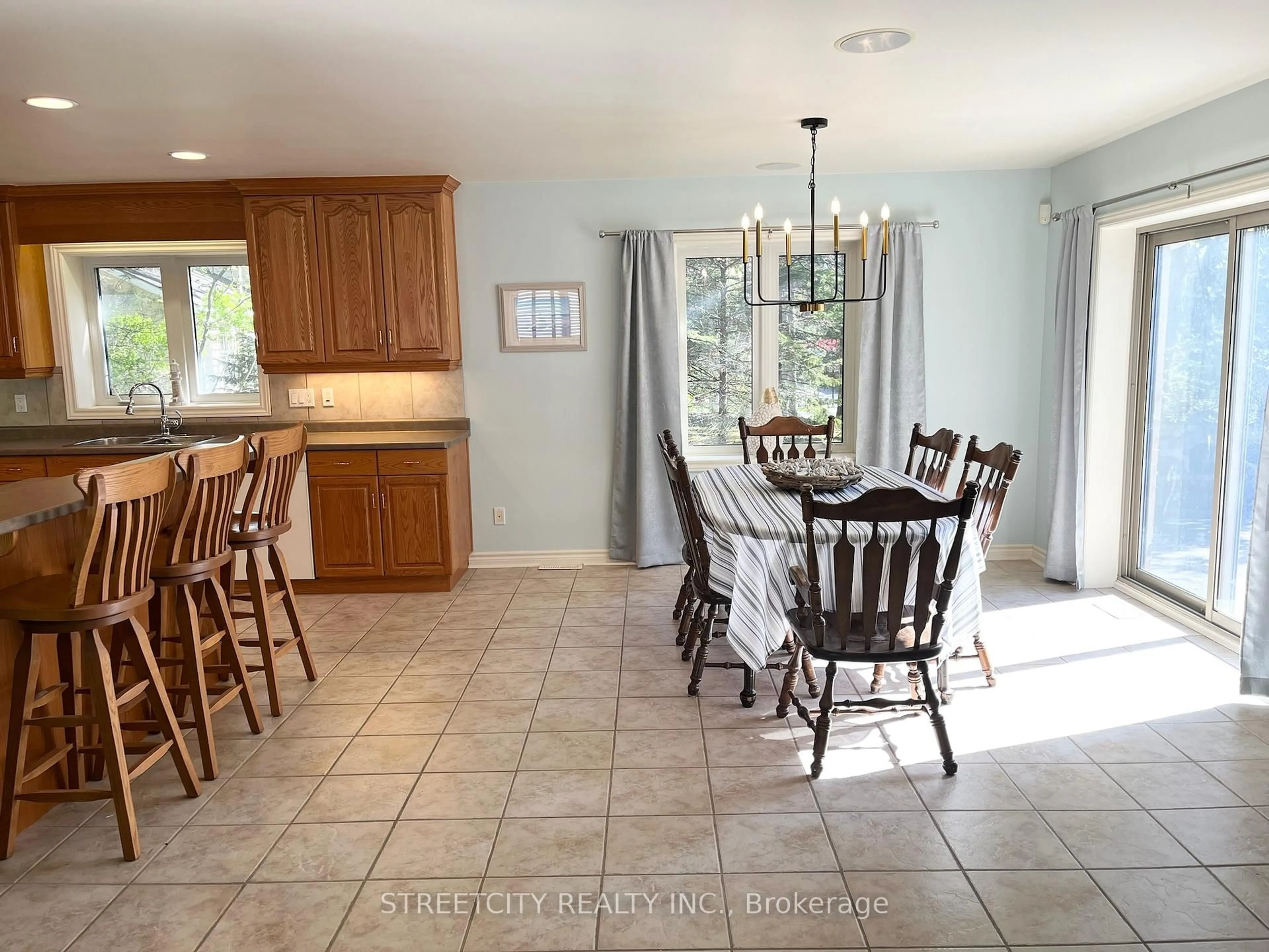 Open concept kitchen, ceramic/tile floor for 17 Summit Ave, South Huron Ontario N0M 1T0