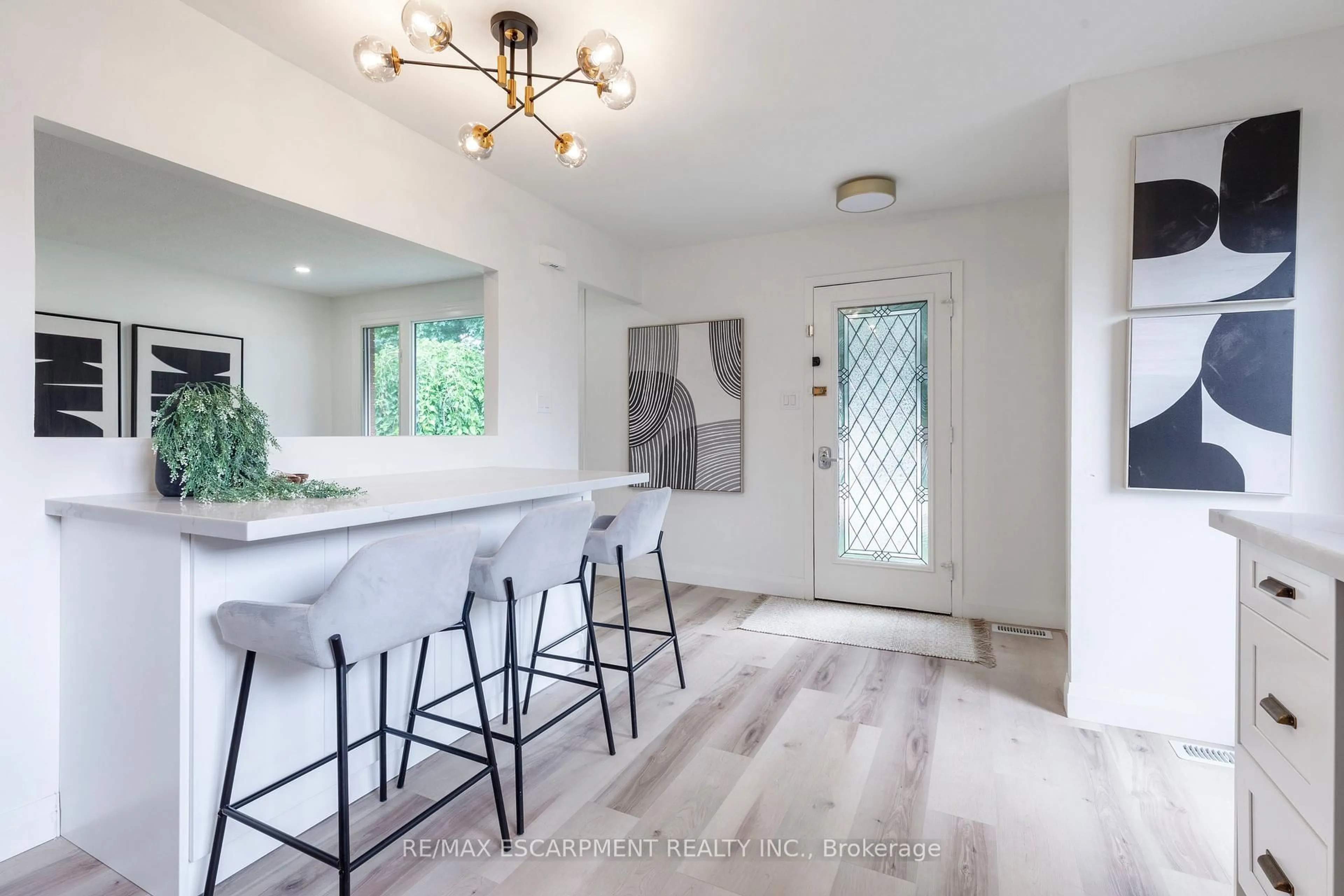 Open concept kitchen, ceramic/tile floor for 20 Laird Dr, Hamilton Ontario L8T 4L7
