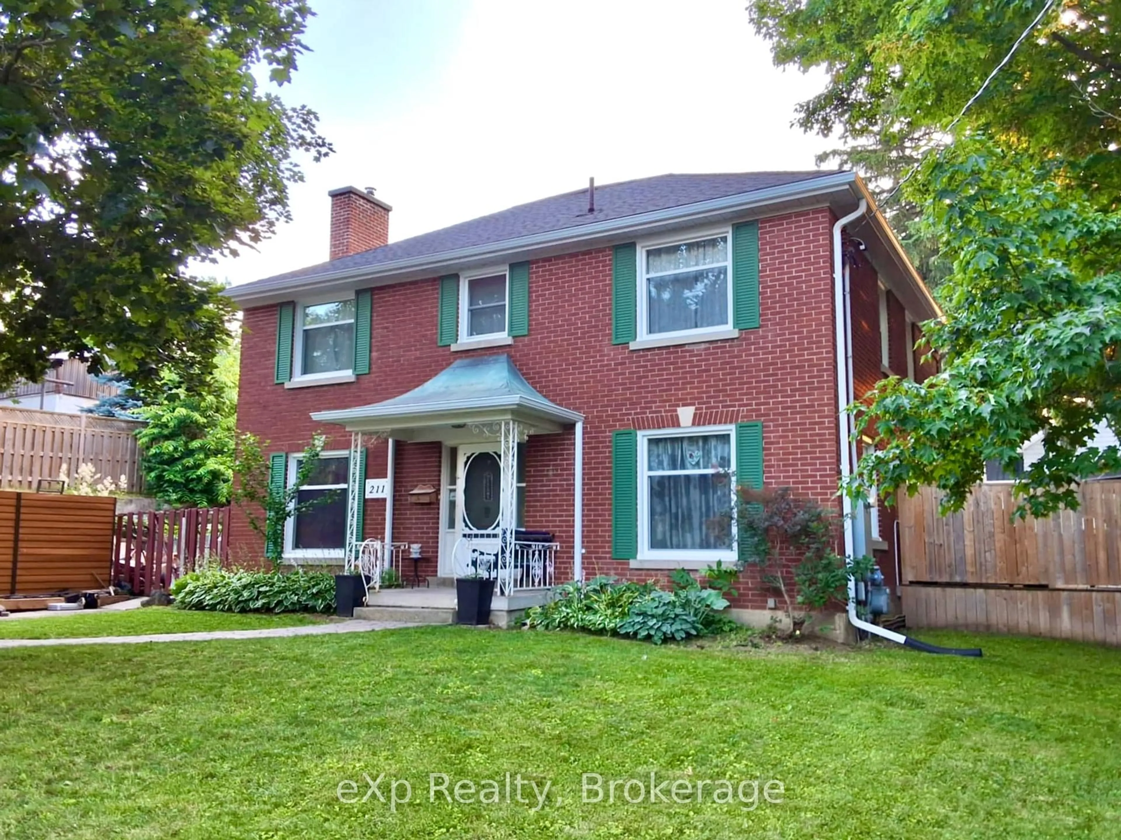 Home with brick exterior material, street for 211 Victoria St, Brockton Ontario N0G 2V0