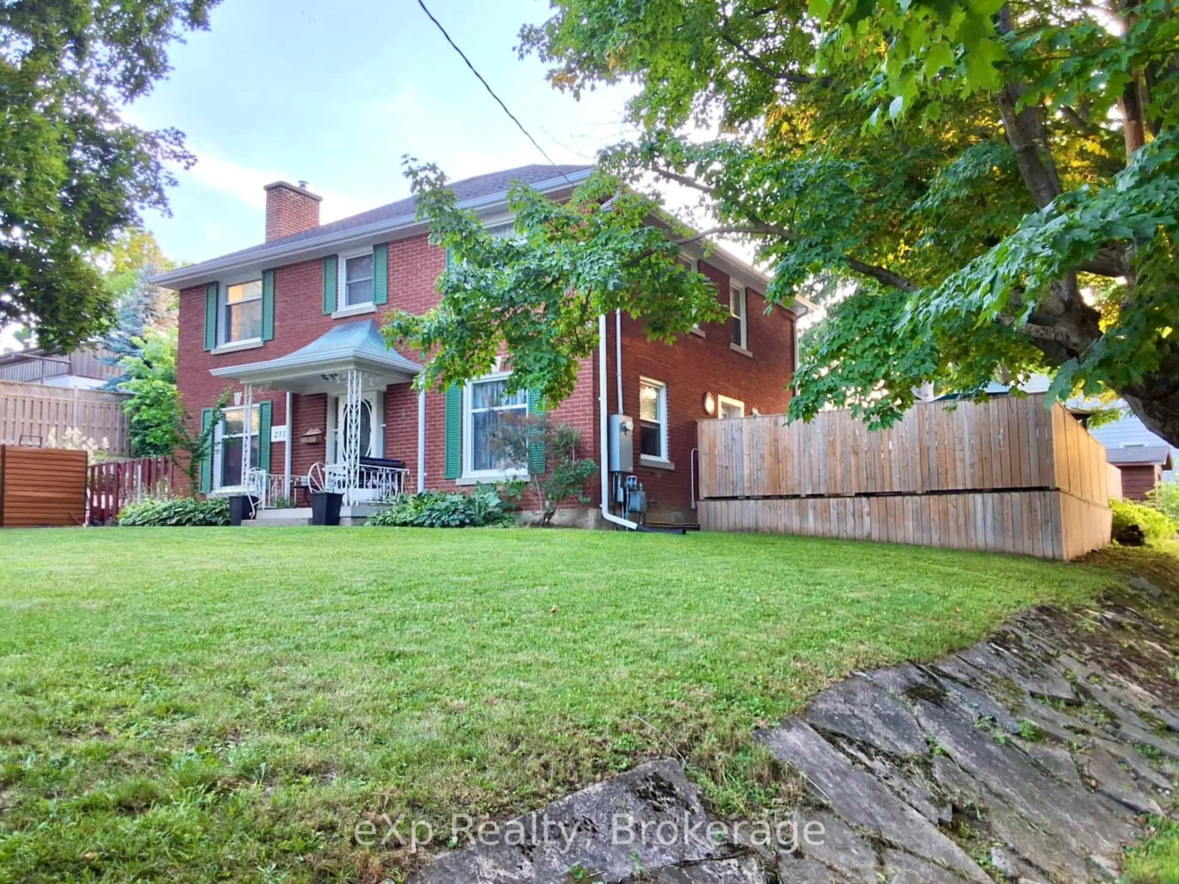 Home with brick exterior material, street for 211 Victoria St, Brockton Ontario N0G 2V0