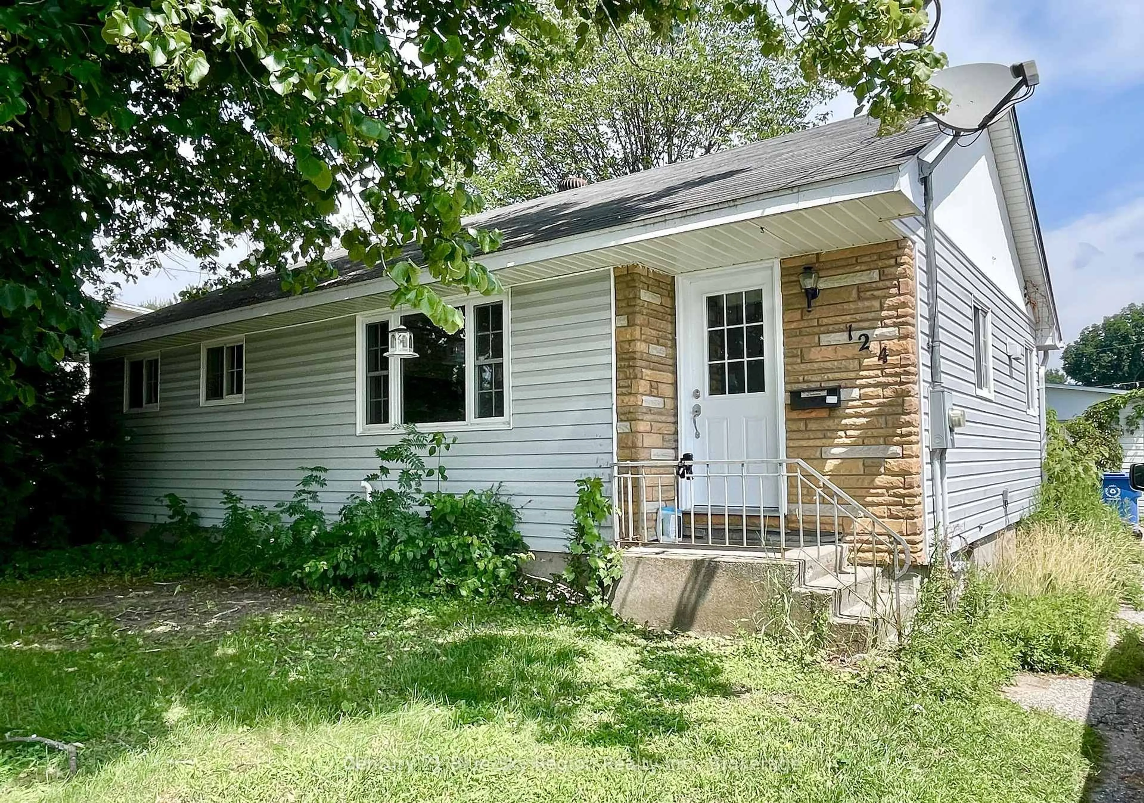 Unknown for 124 Holditch St, West Nipissing Ontario P2B 1S4