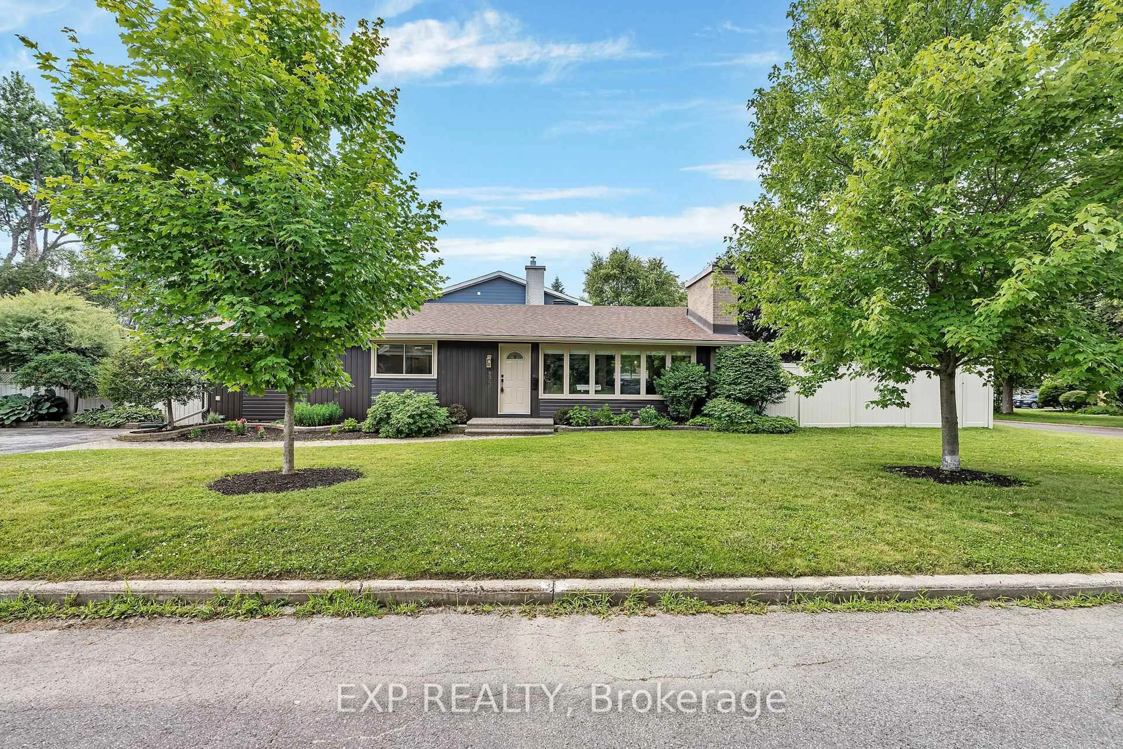 A pic from outside/outdoor area/front of a property/back of a property/a pic from drone, street for 936 Blythdale Rd, Ottawa Ontario K2A 3N6