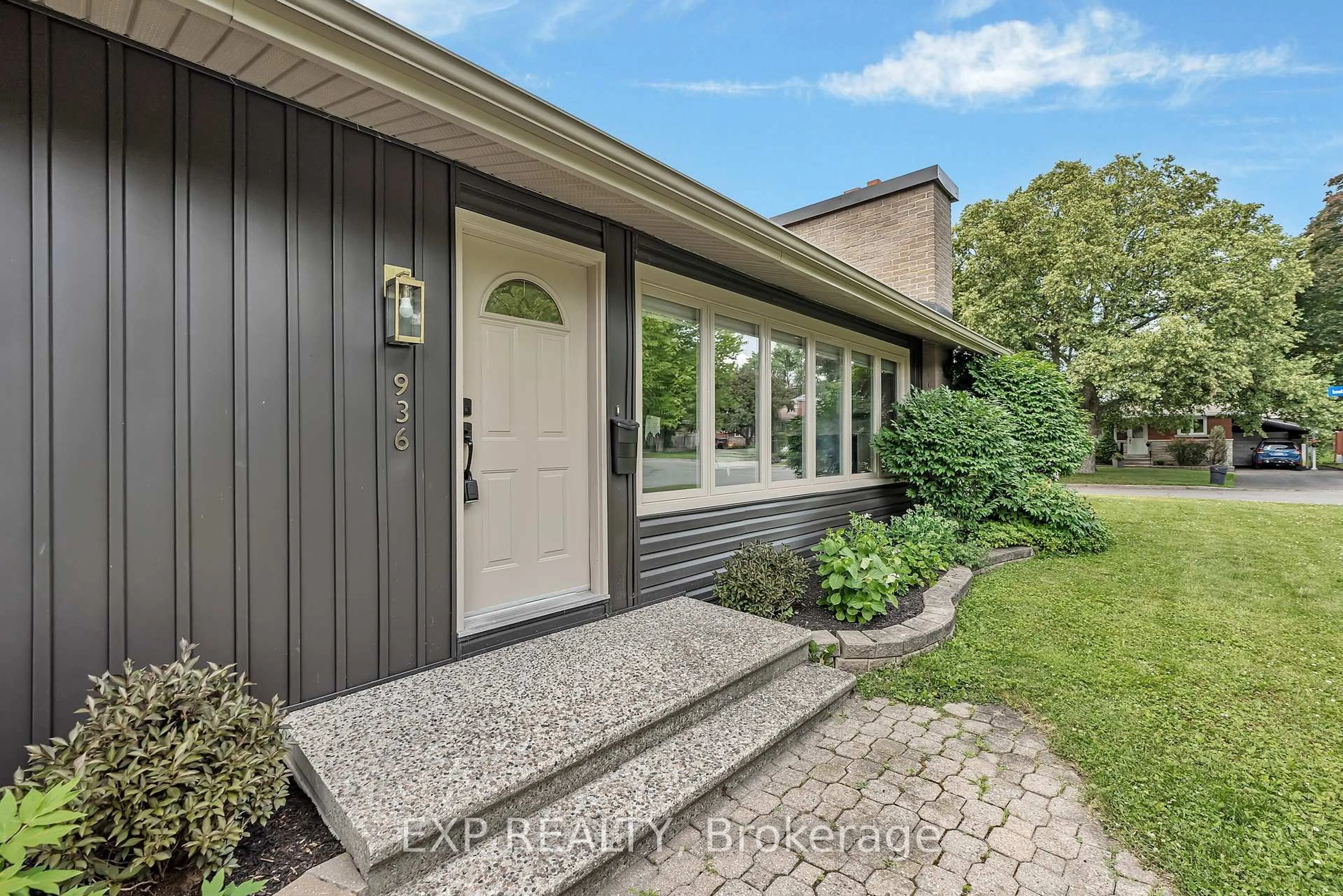 Unknown for 936 Blythdale Rd, Ottawa Ontario K2A 3N6