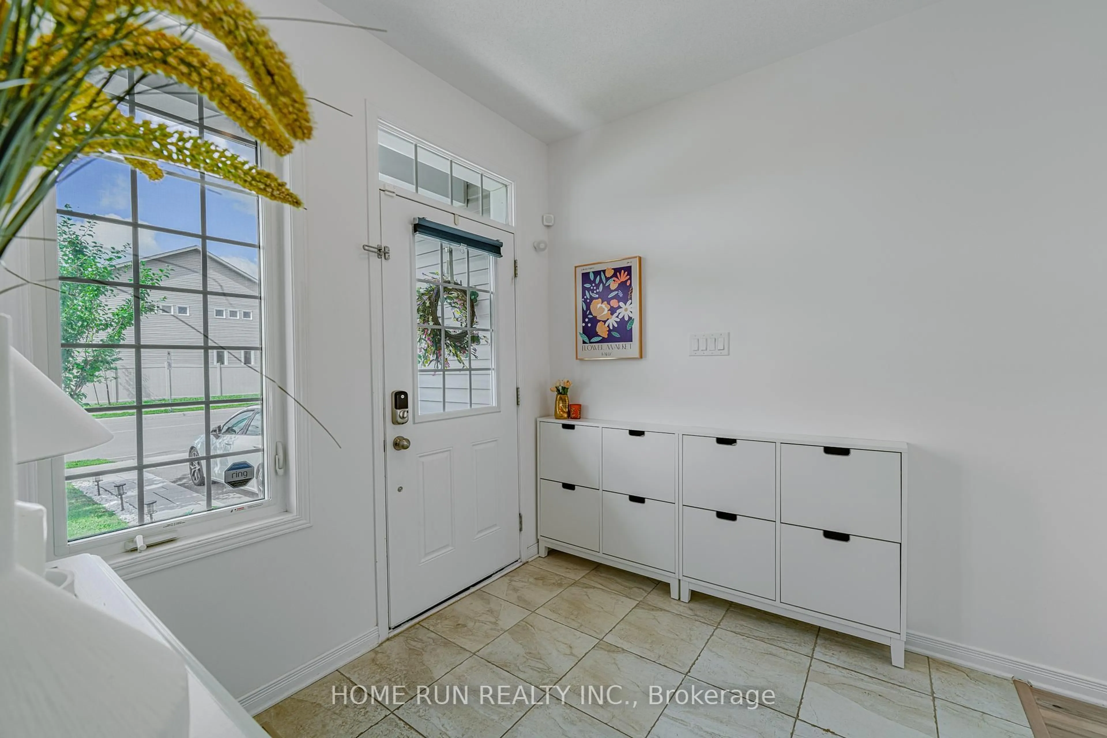 Indoor entryway for 77 Defence St, Ottawa Ontario K2V 0N3