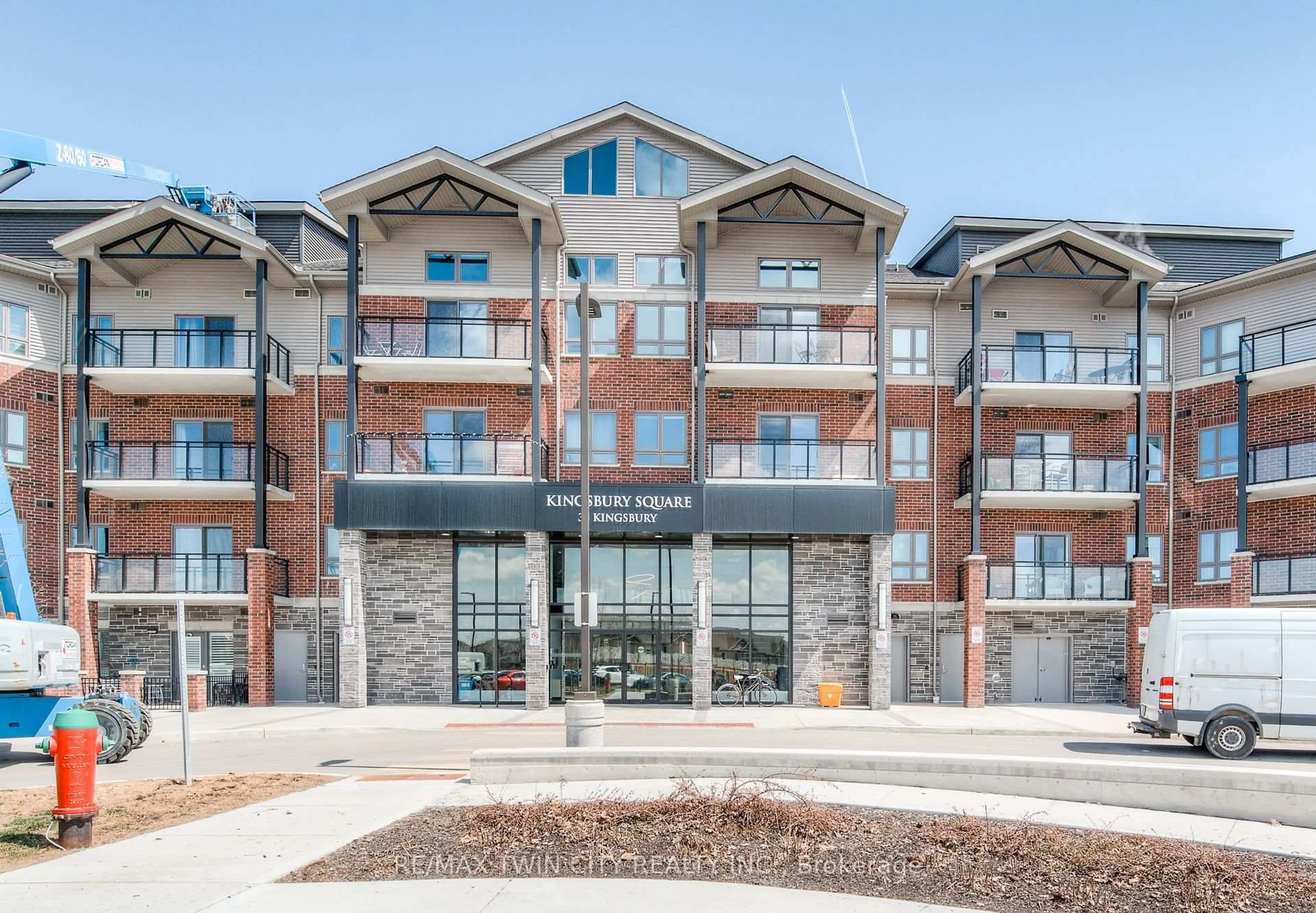Unknown for 35 Kingsbury Sq #27, Guelph Ontario N1L 0J4