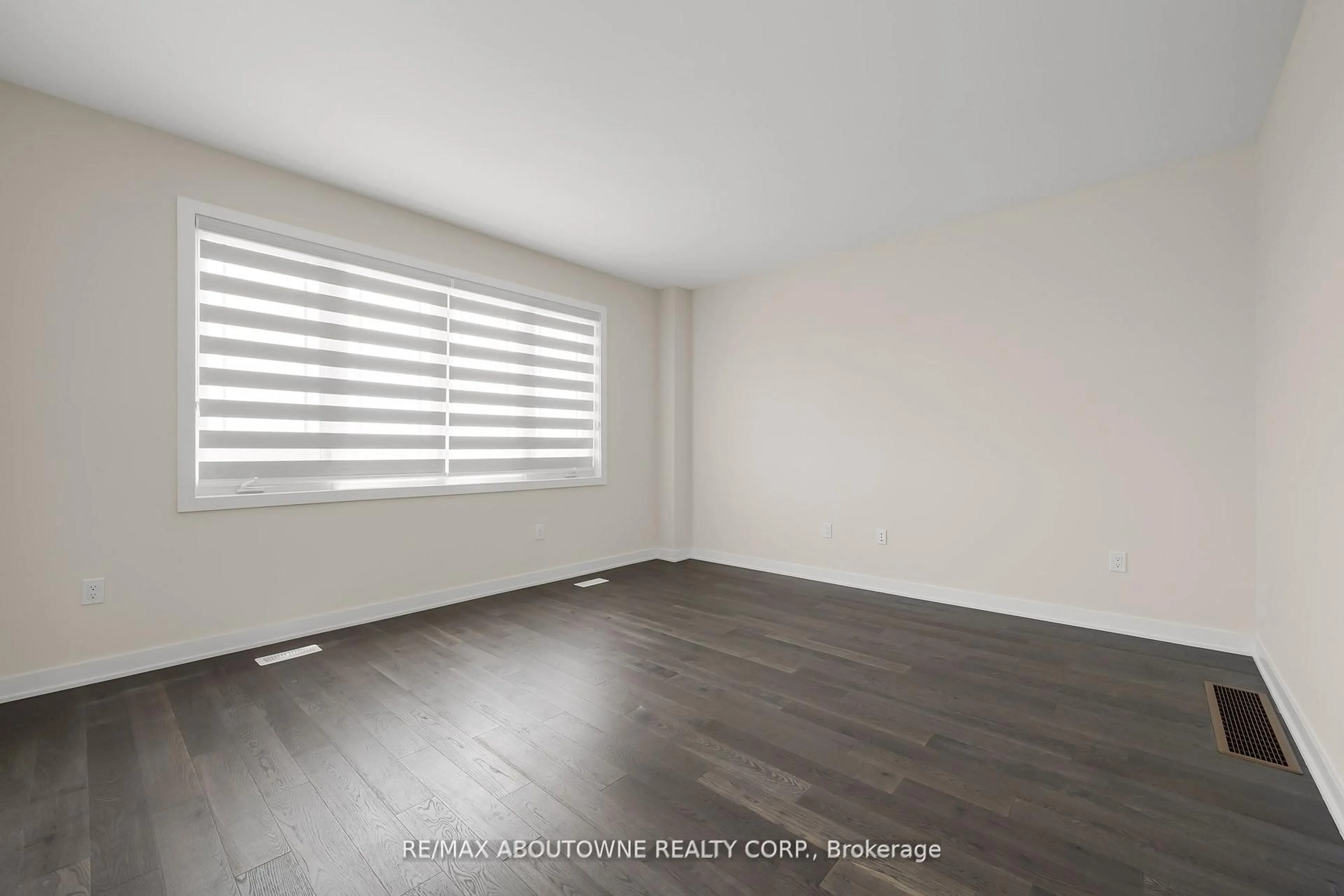 A pic of a room for 69 Starboard Cres, Welland Ontario L3B 0M7