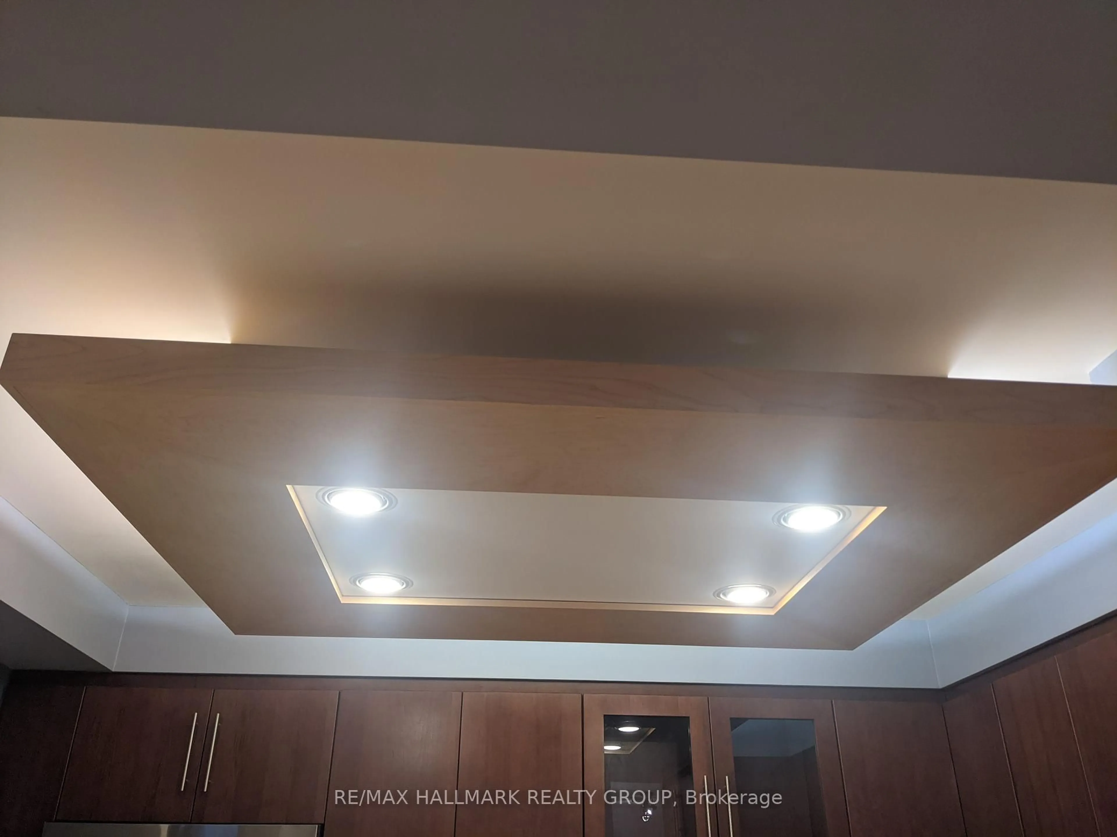 A pic of a room for 200 Bay St #704, Ottawa Ontario K1R 7W8