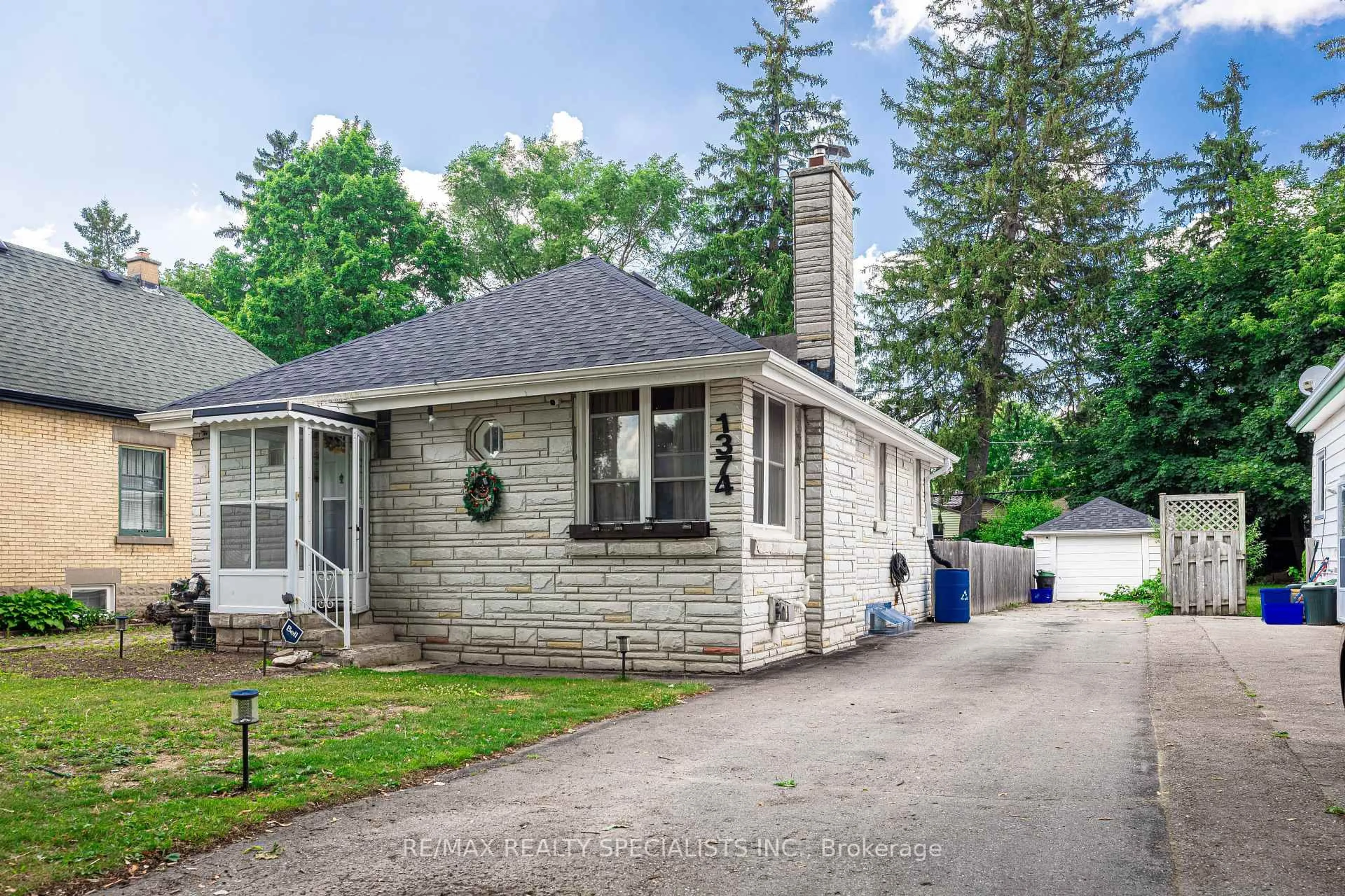 Unknown for 1374 Wilton Ave, London East Ontario N5W 2H6
