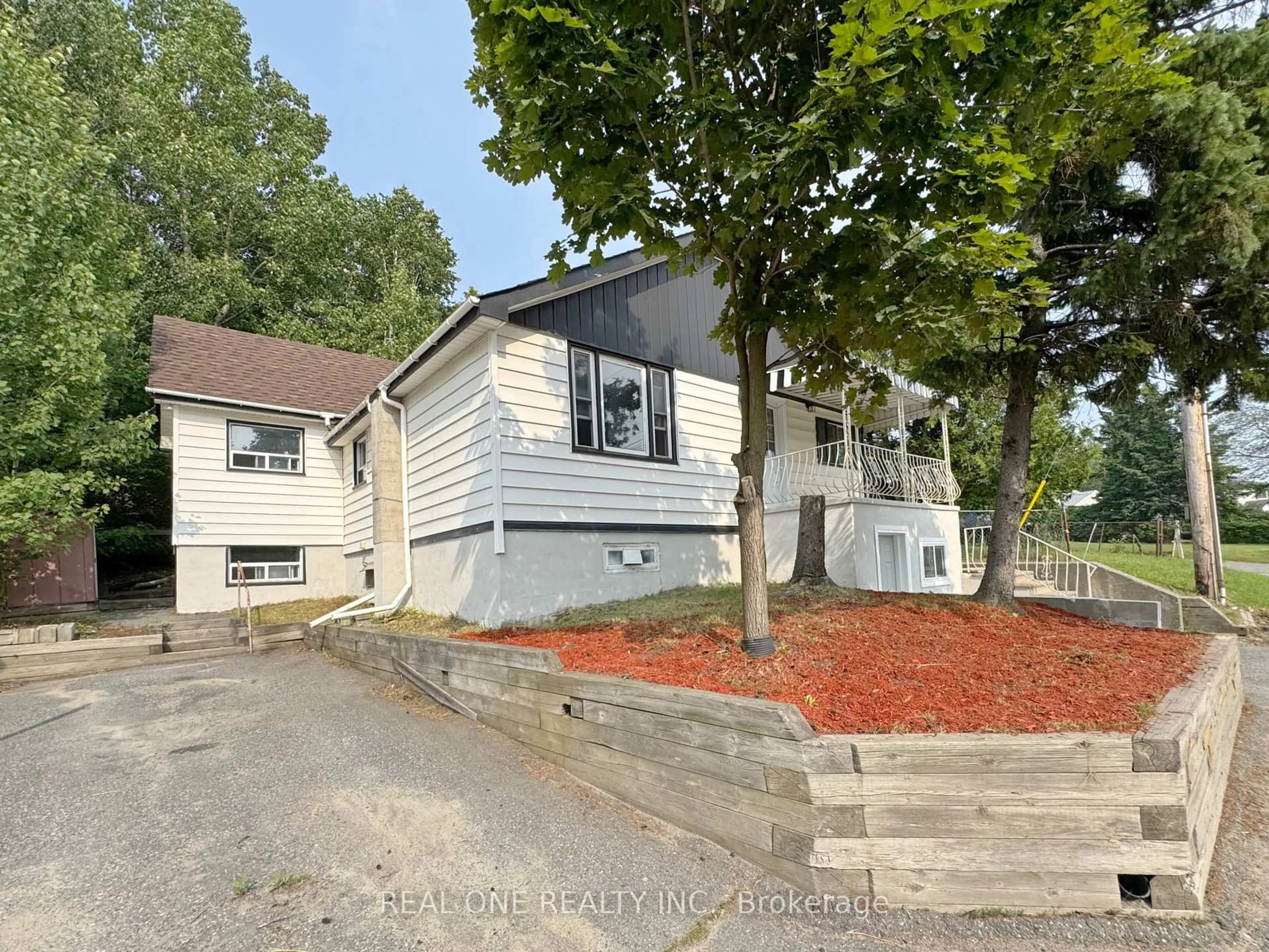 A pic from outside/outdoor area/front of a property/back of a property/a pic from drone, street for 1274 Martindale Rd, Greater Sudbury Ontario P3E 4J5