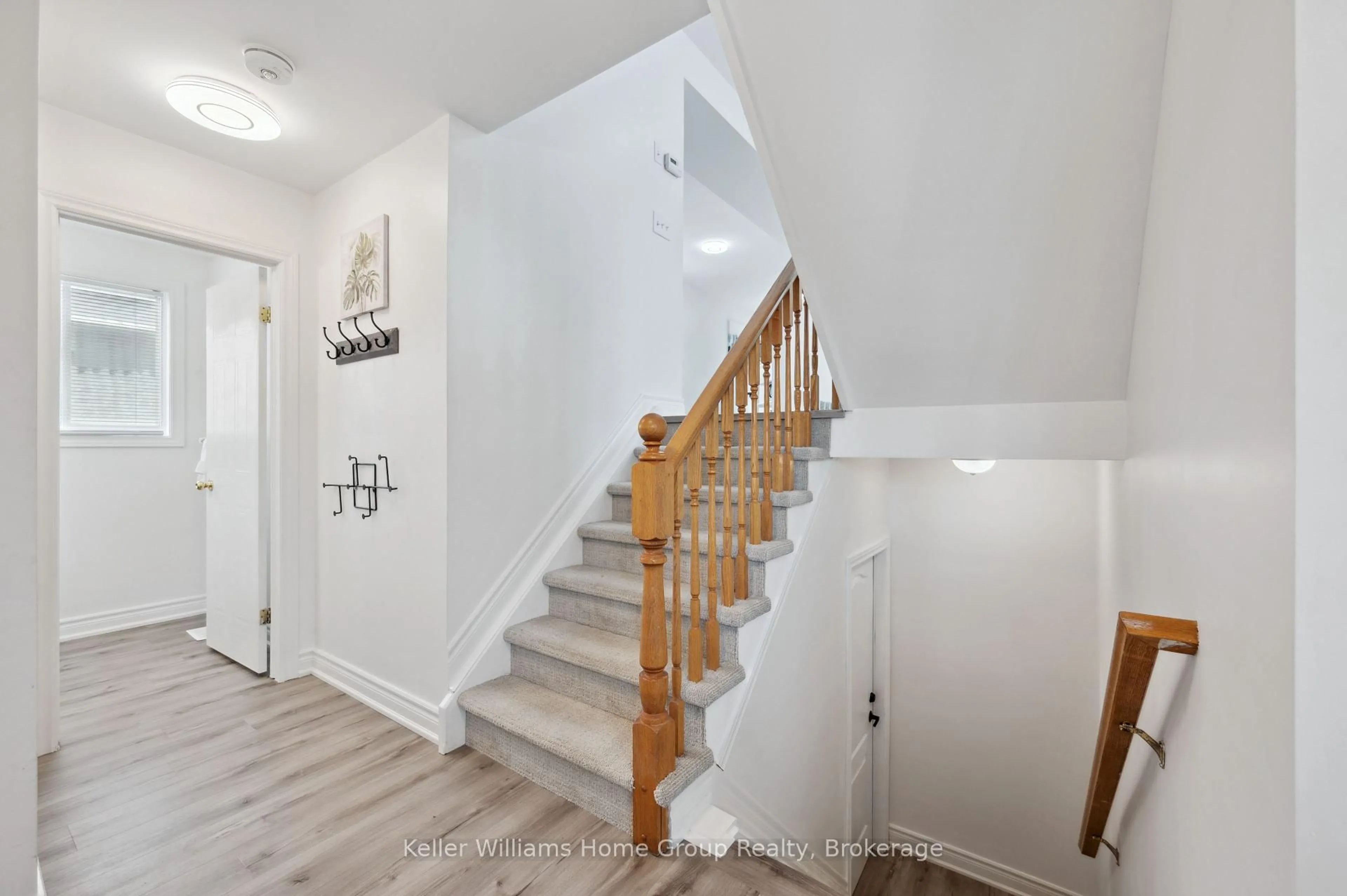 Stairs for 12 McCurdy Rd, Guelph Ontario N1G 4Y6