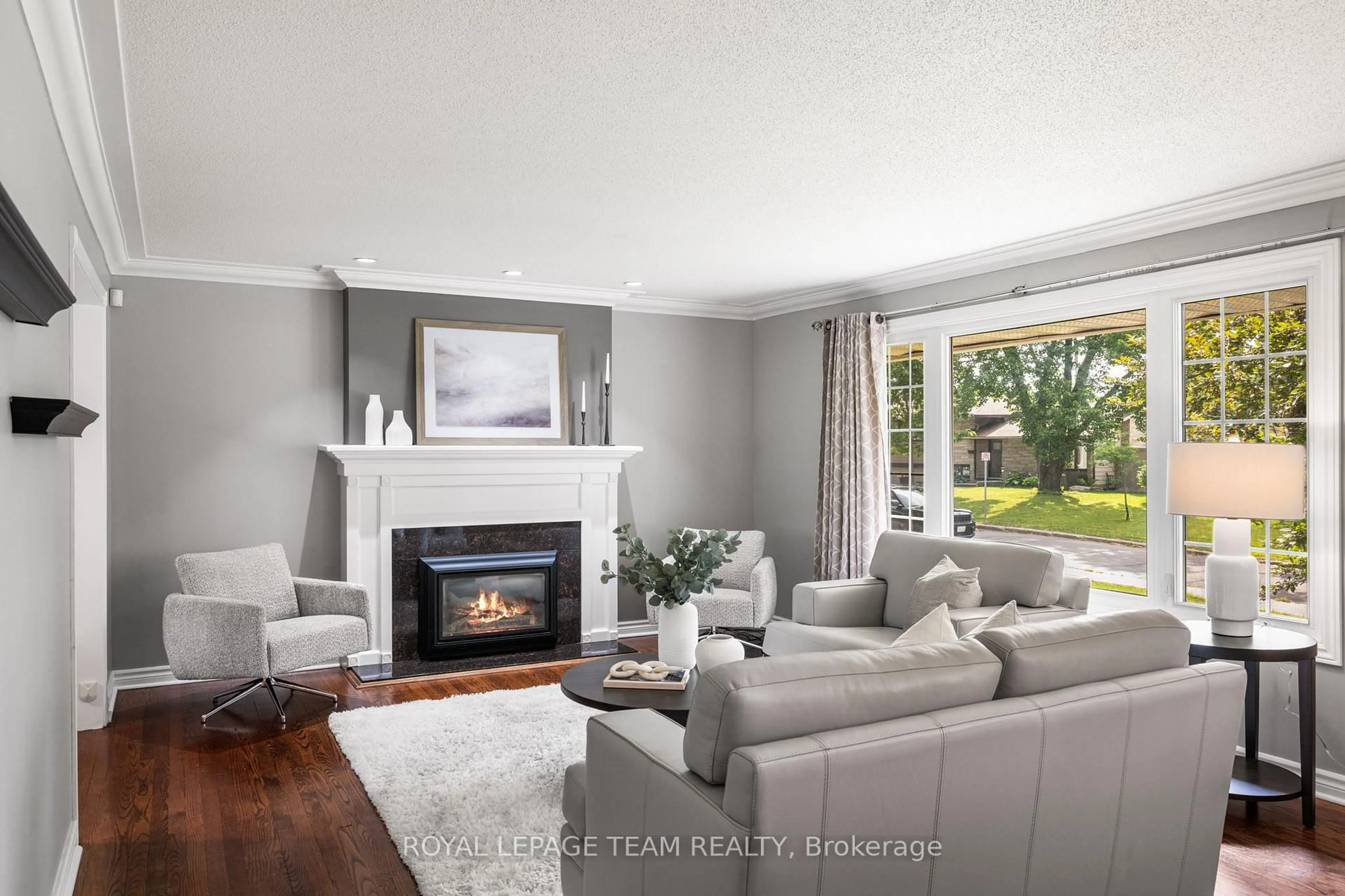 Living room with furniture, unknown for 2001 Bel-Air Dr, Ottawa Ontario K2C 0X1