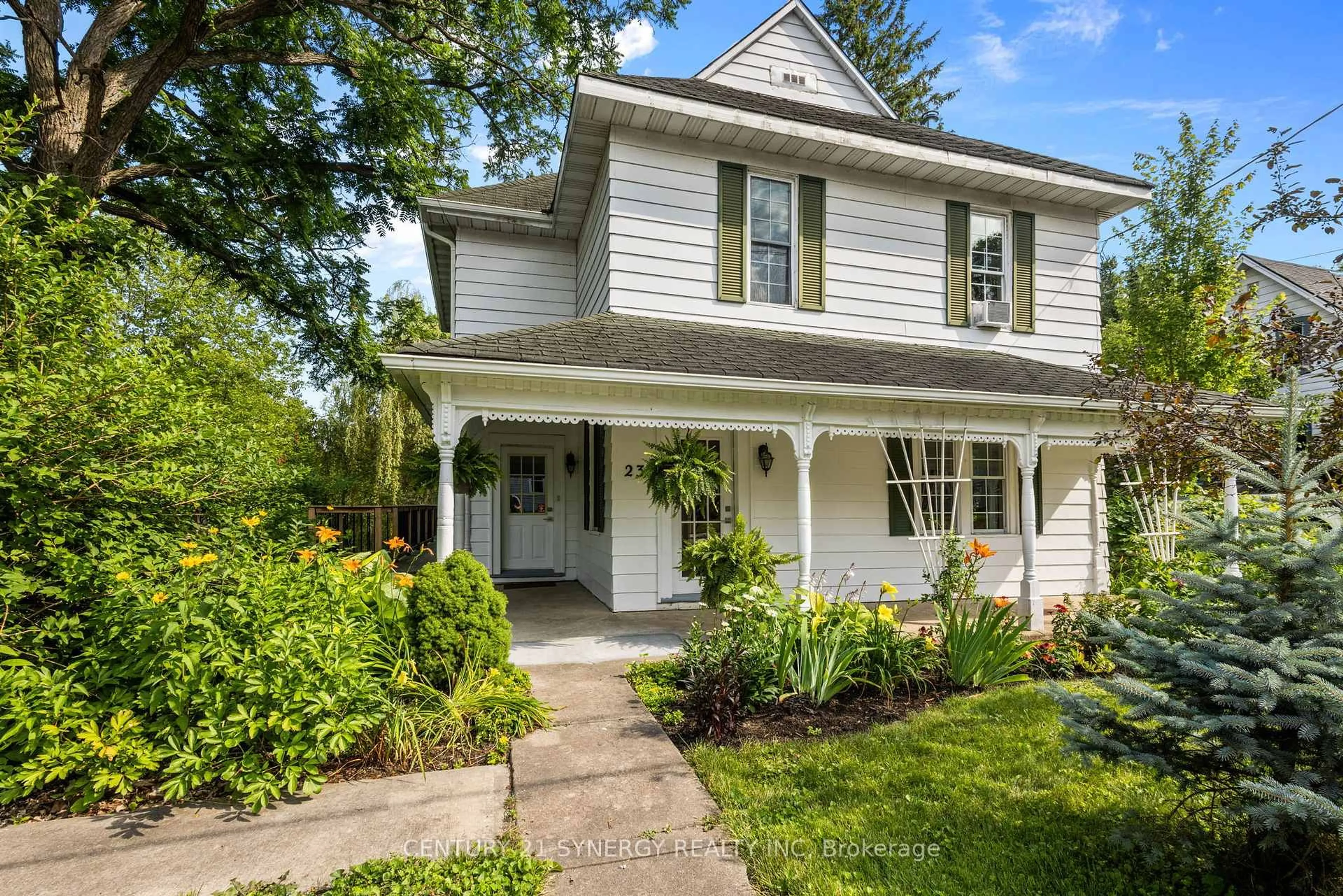 Home with vinyl exterior material, street for 23 Rideau St, Westport Ontario K0G 1X0