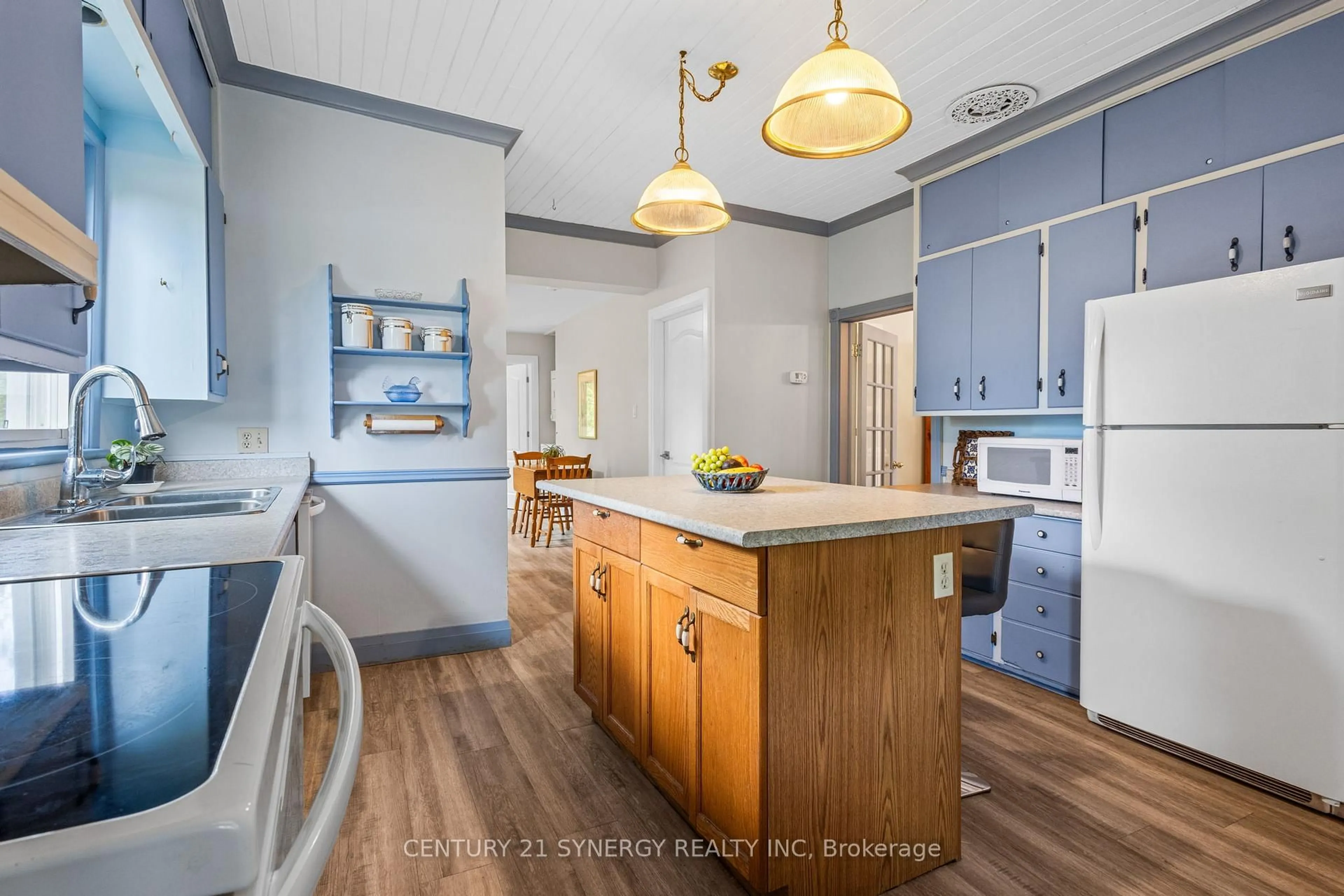 Open concept kitchen, unknown for 23 Rideau St, Westport Ontario K0G 1X0