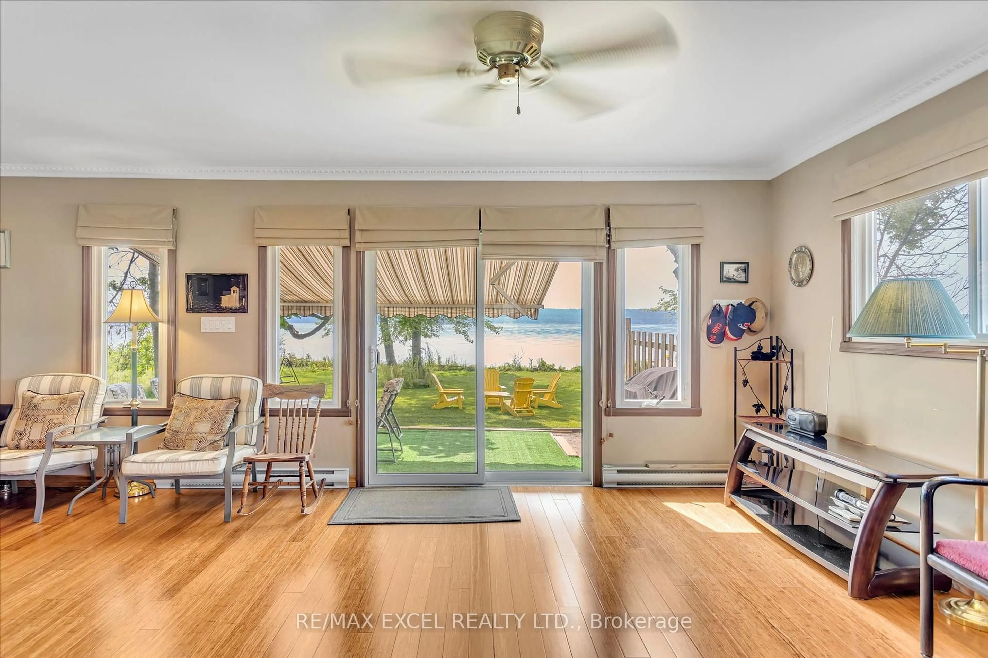 Indoor entryway for 665 North Shore Dr, Otonabee-South Monaghan Ontario P7B 6B3