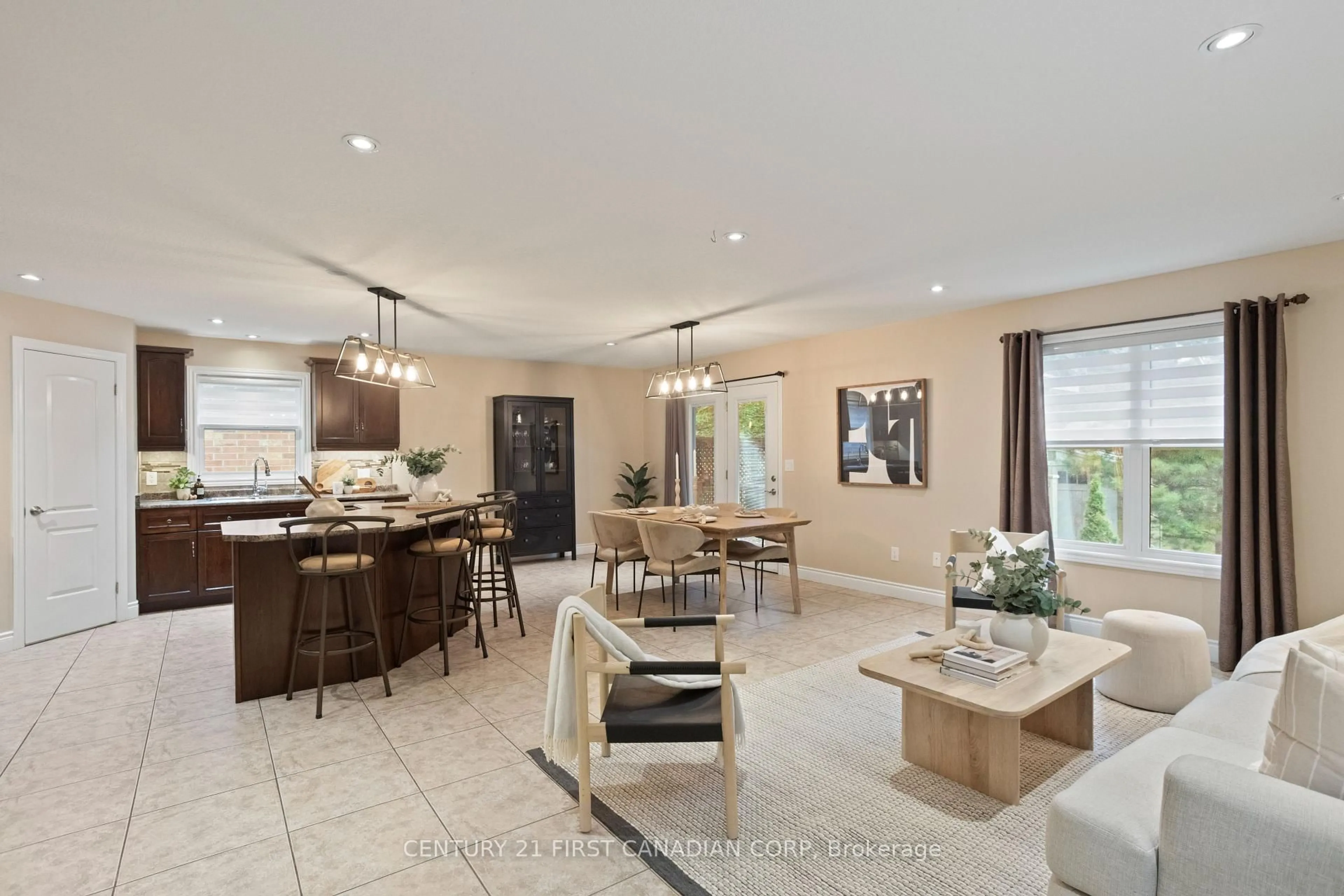 Open concept kitchen, ceramic/tile floor for 18 Trillium Cres, St. Marys Ontario N4X 0A2