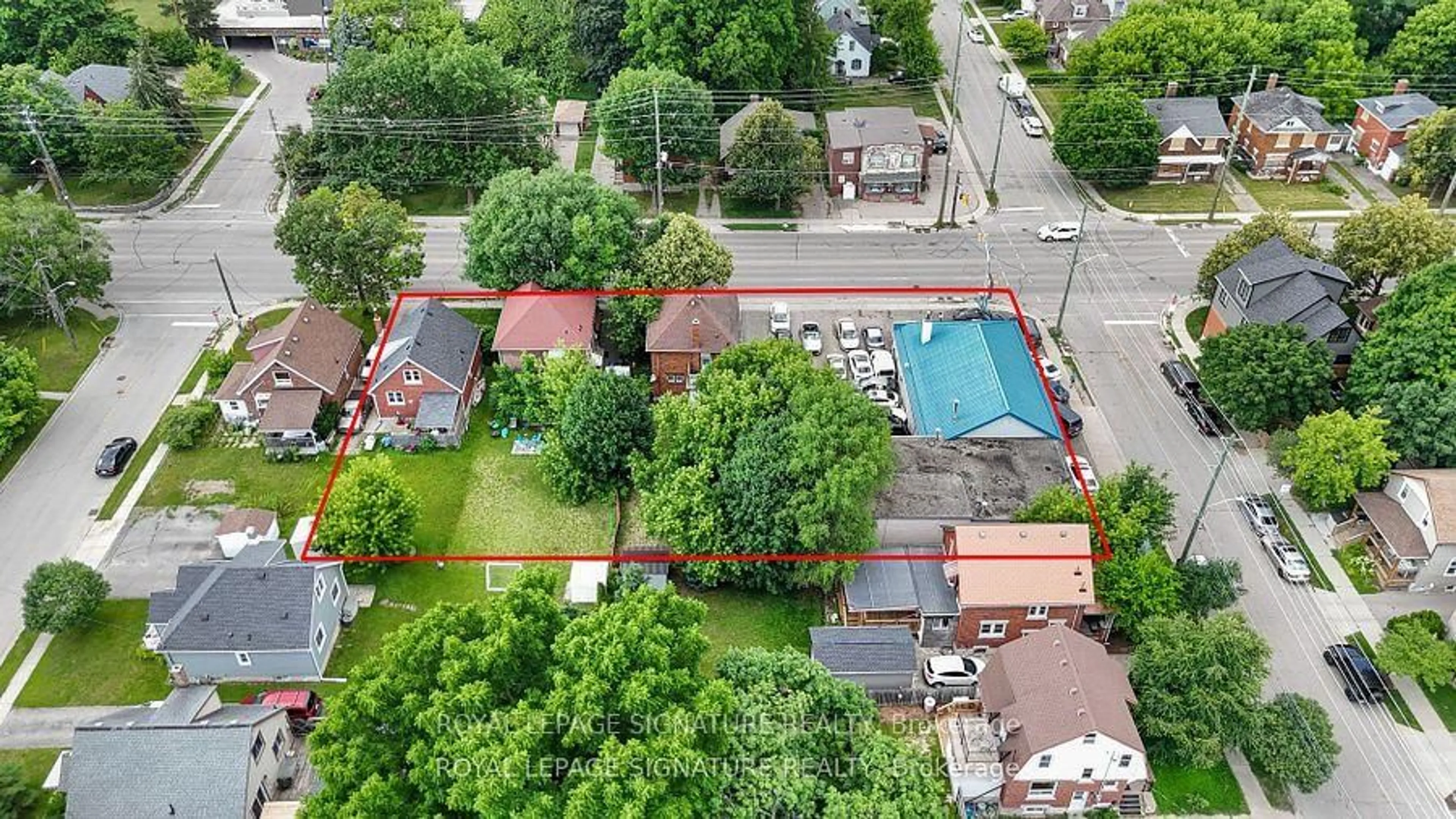 A pic from outside/outdoor area/front of a property/back of a property/a pic from drone, city buildings view from balcony for 159-165 Erb St, Waterloo Ontario N2L 1V2