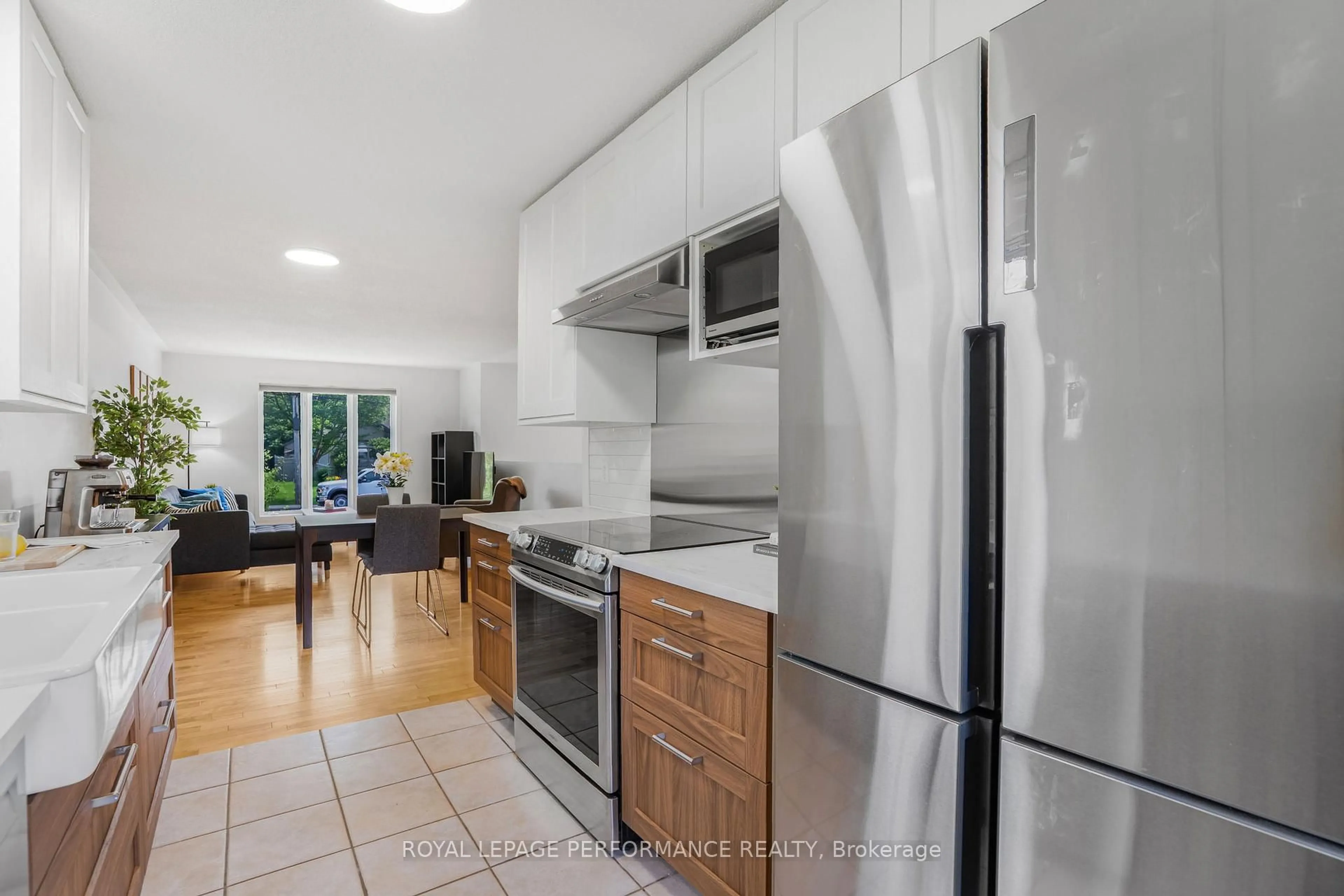 Standard kitchen, ceramic/tile floor for 832 St Isidore St, Casselman Ontario K0A 1M0