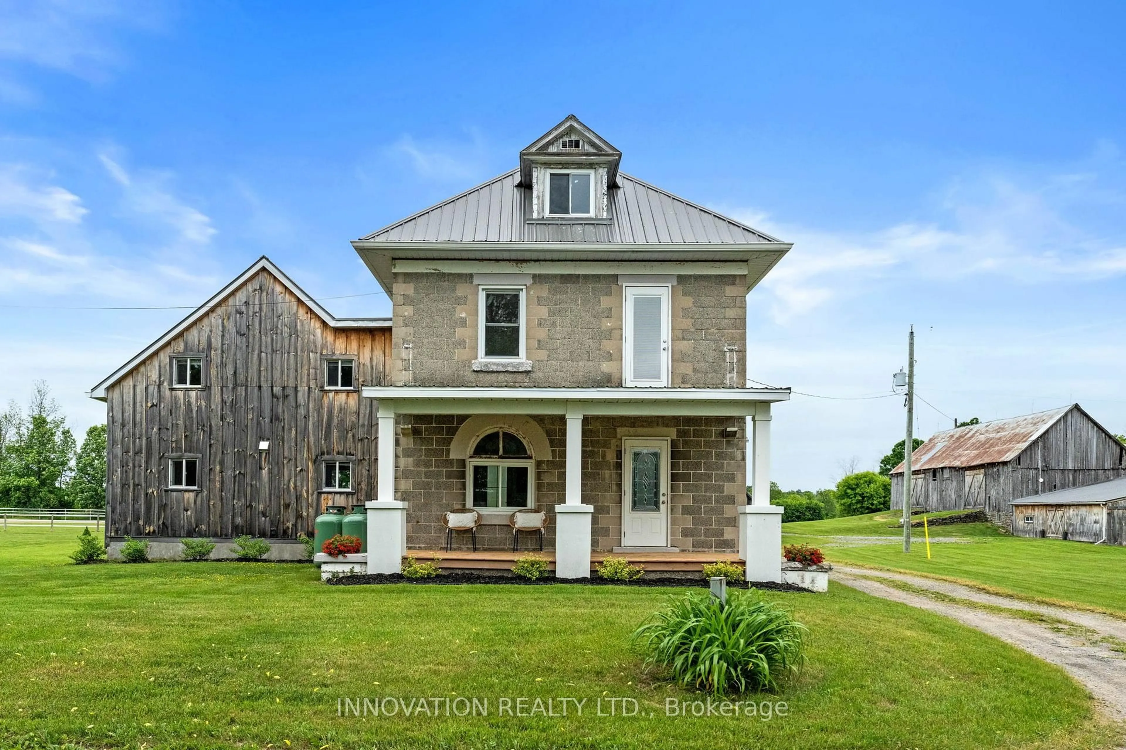 Home with brick exterior material, building for 9501 Kyle Rd, Augusta Ontario K0G 1R0