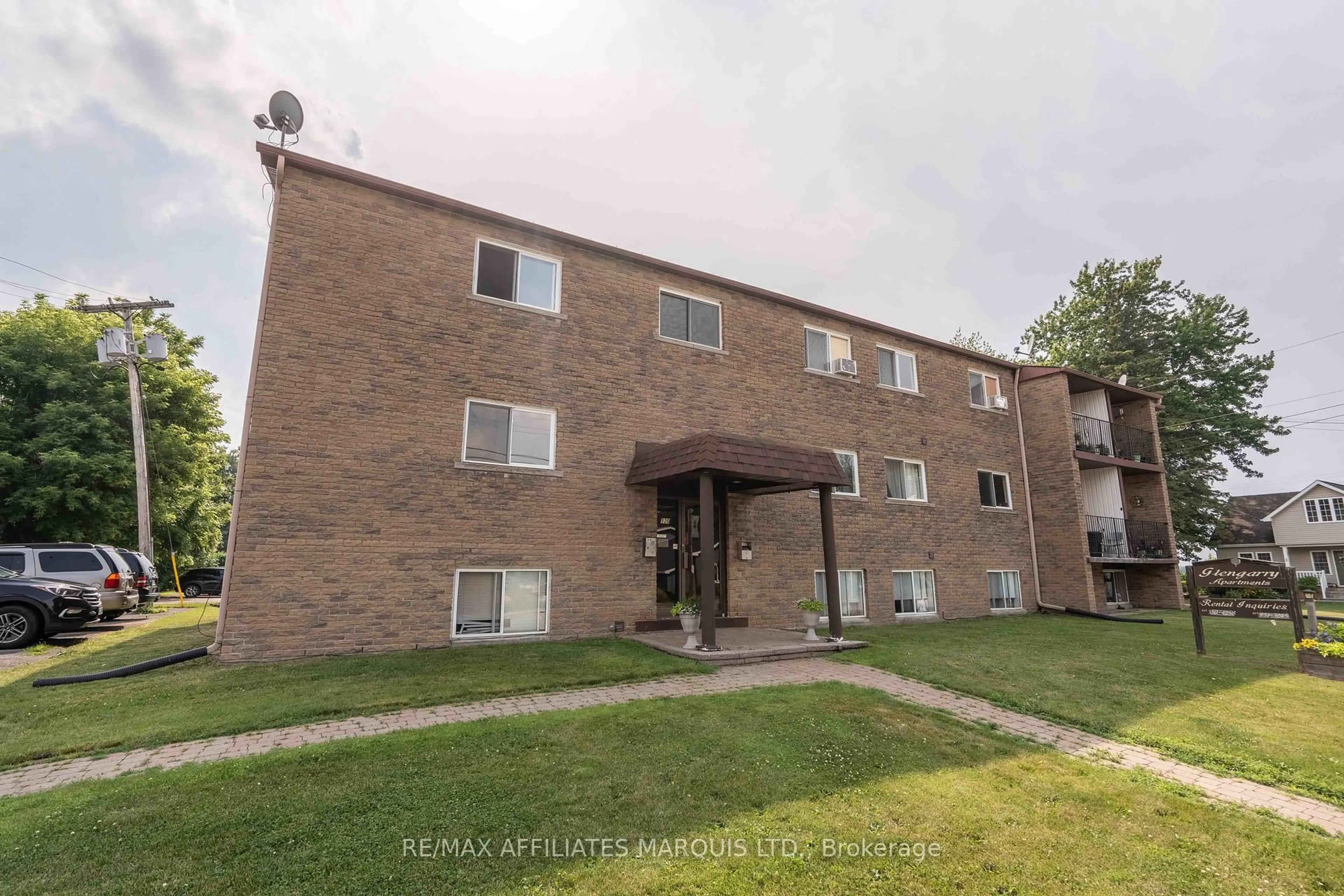A pic from outside/outdoor area/front of a property/back of a property/a pic from drone, unknown for 9-120 MILITARY Rd, Cornwall Ontario K0C 1N0