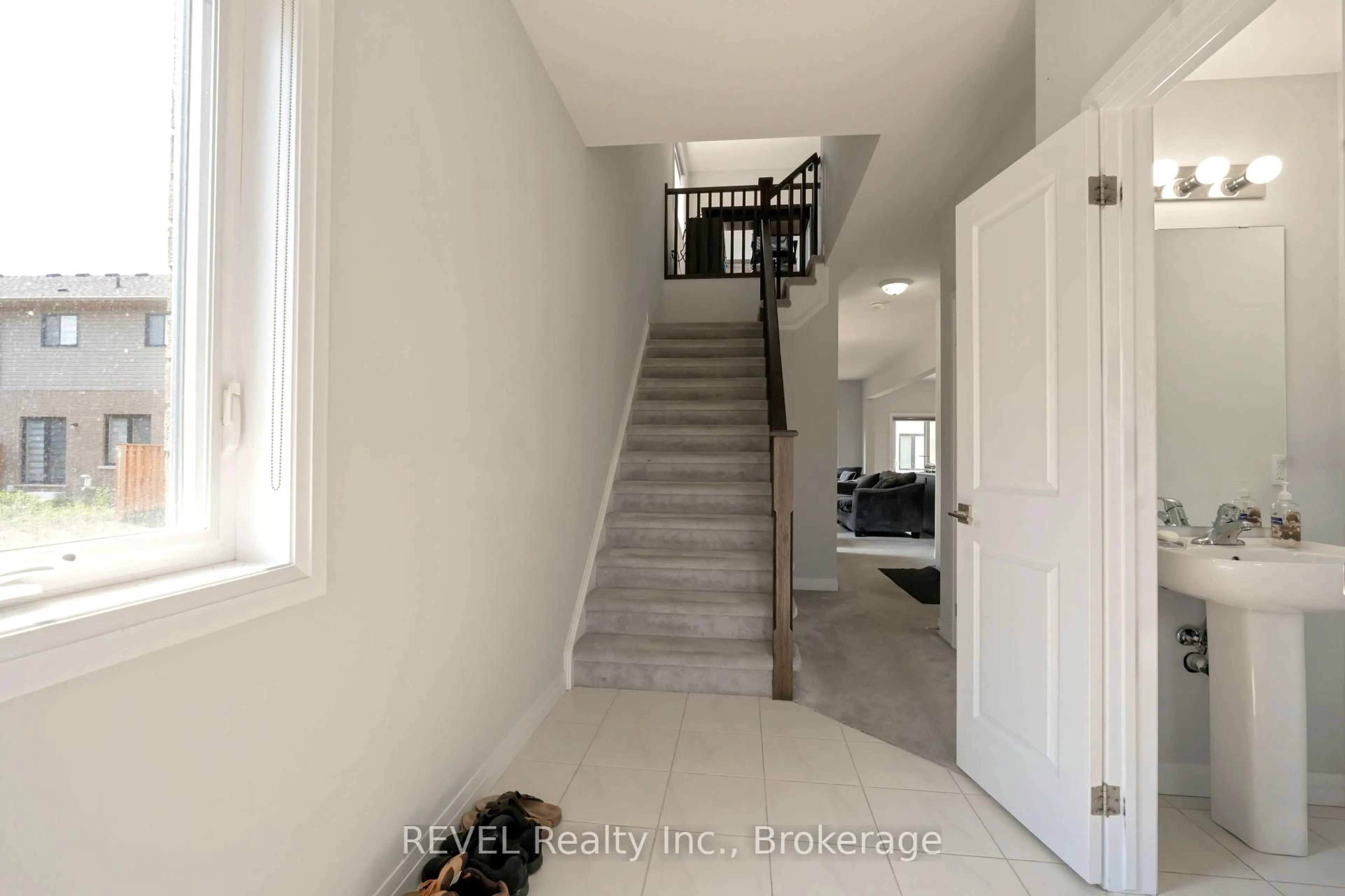 Unknown for 520 GREY St #33, Brantford Ontario N3S 0K1
