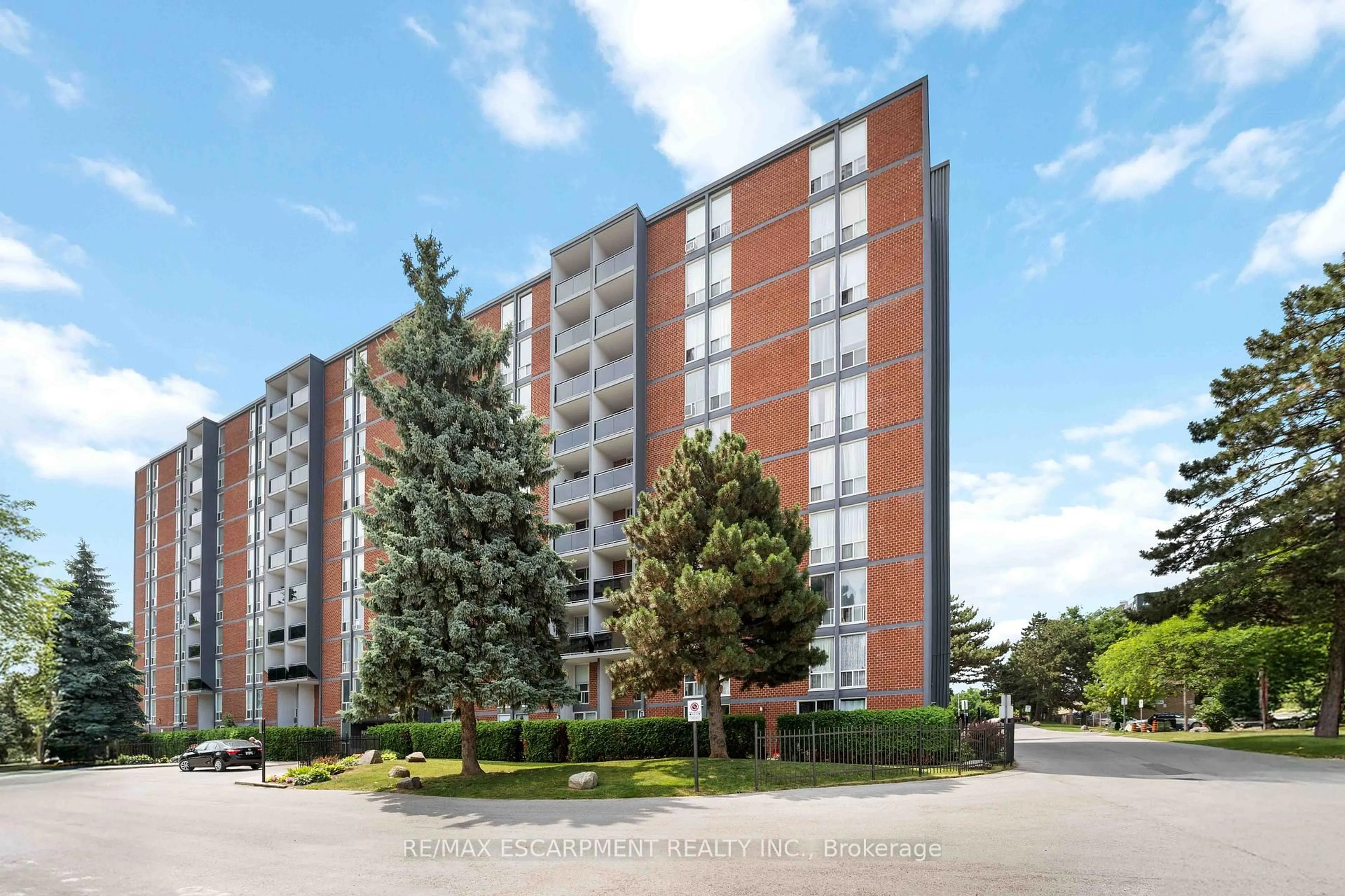 Unknown for 75 Glenburn Crt #311, Hamilton Ontario L8E 1C7