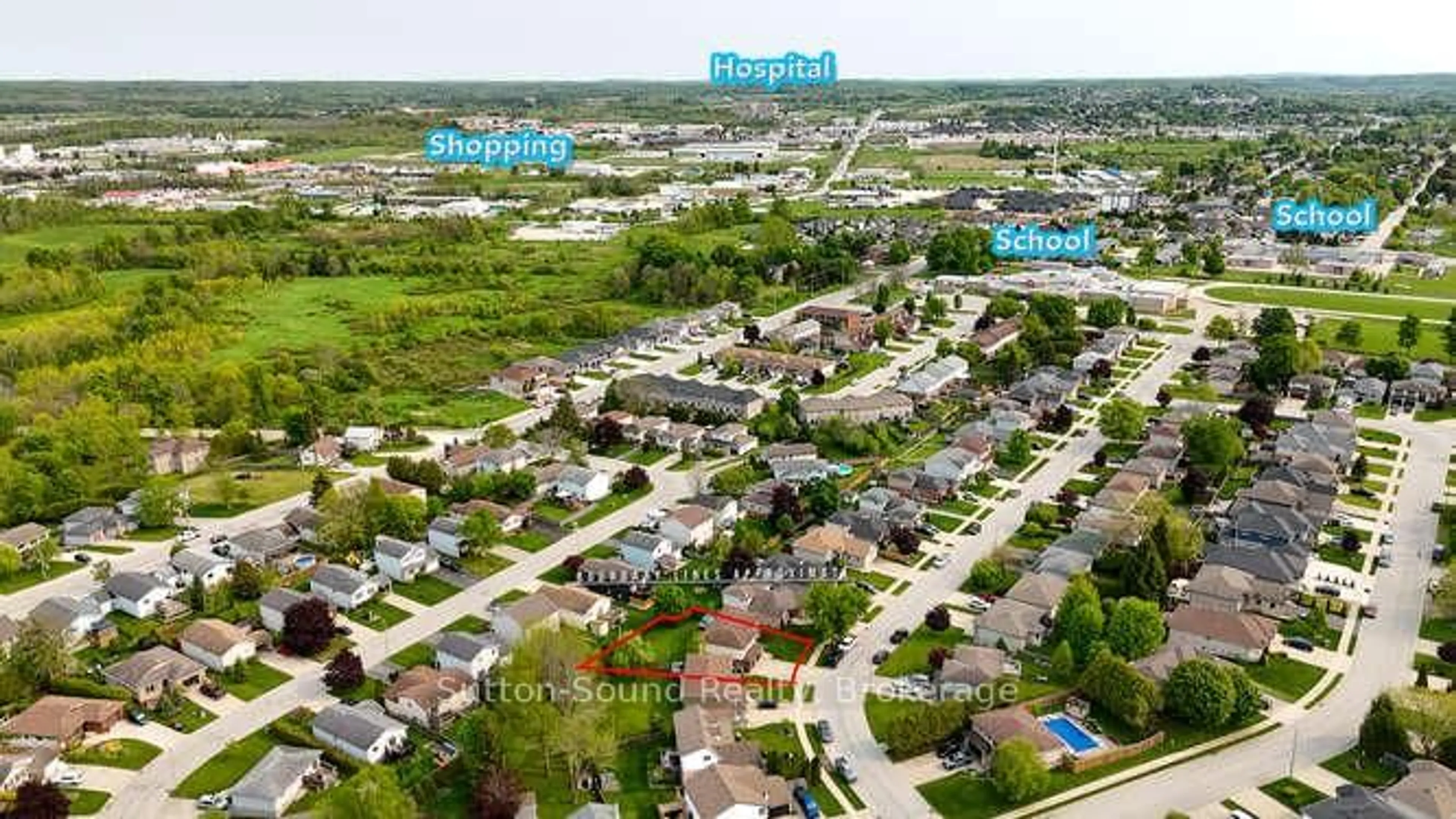 A pic from outside/outdoor area/front of a property/back of a property/a pic from drone, street for 2667 8th Ave, Owen Sound Ontario N4K 6S5