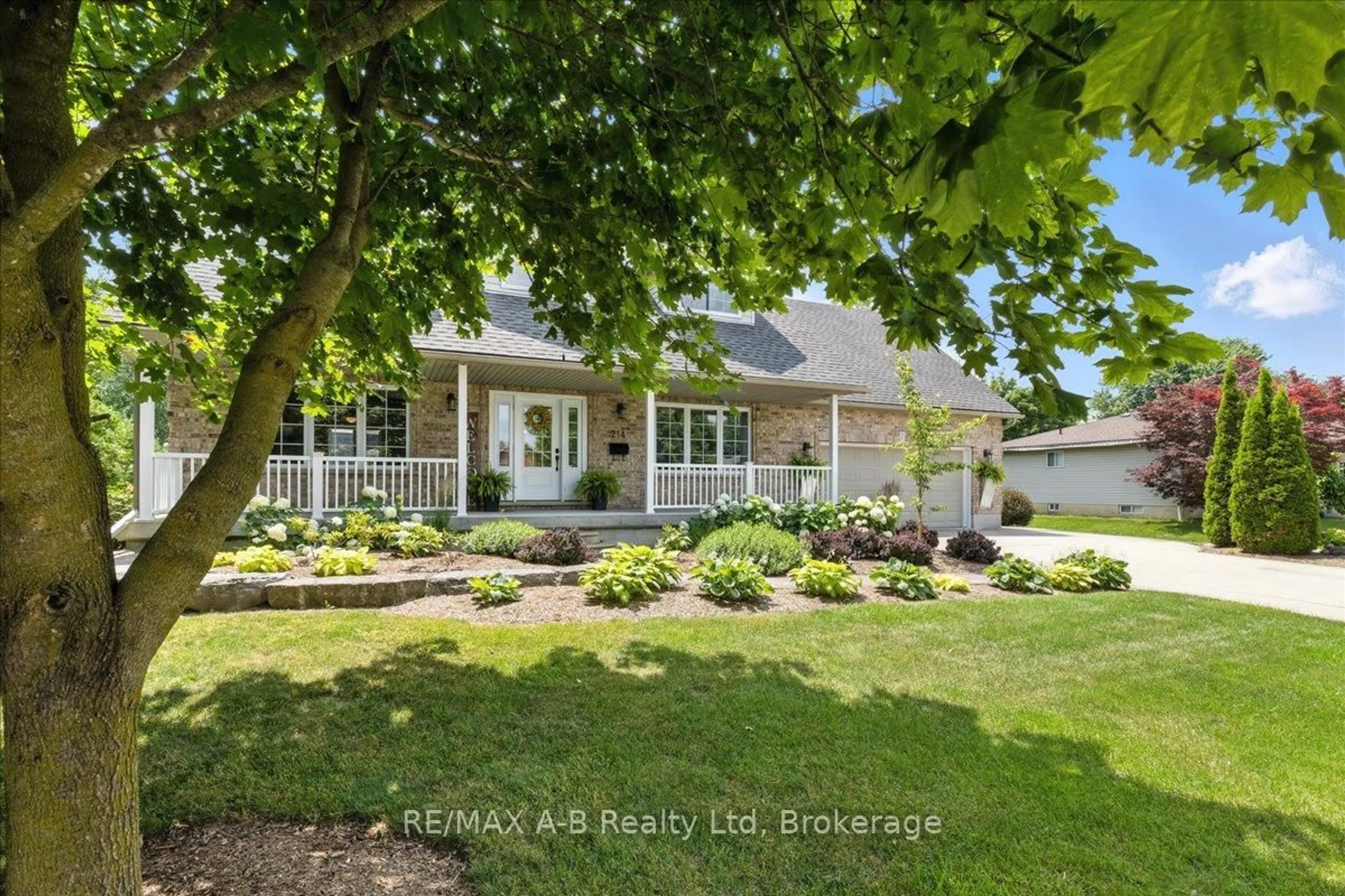 Unknown for 214 Jordan Cres, West Perth Ontario N0K 1N0