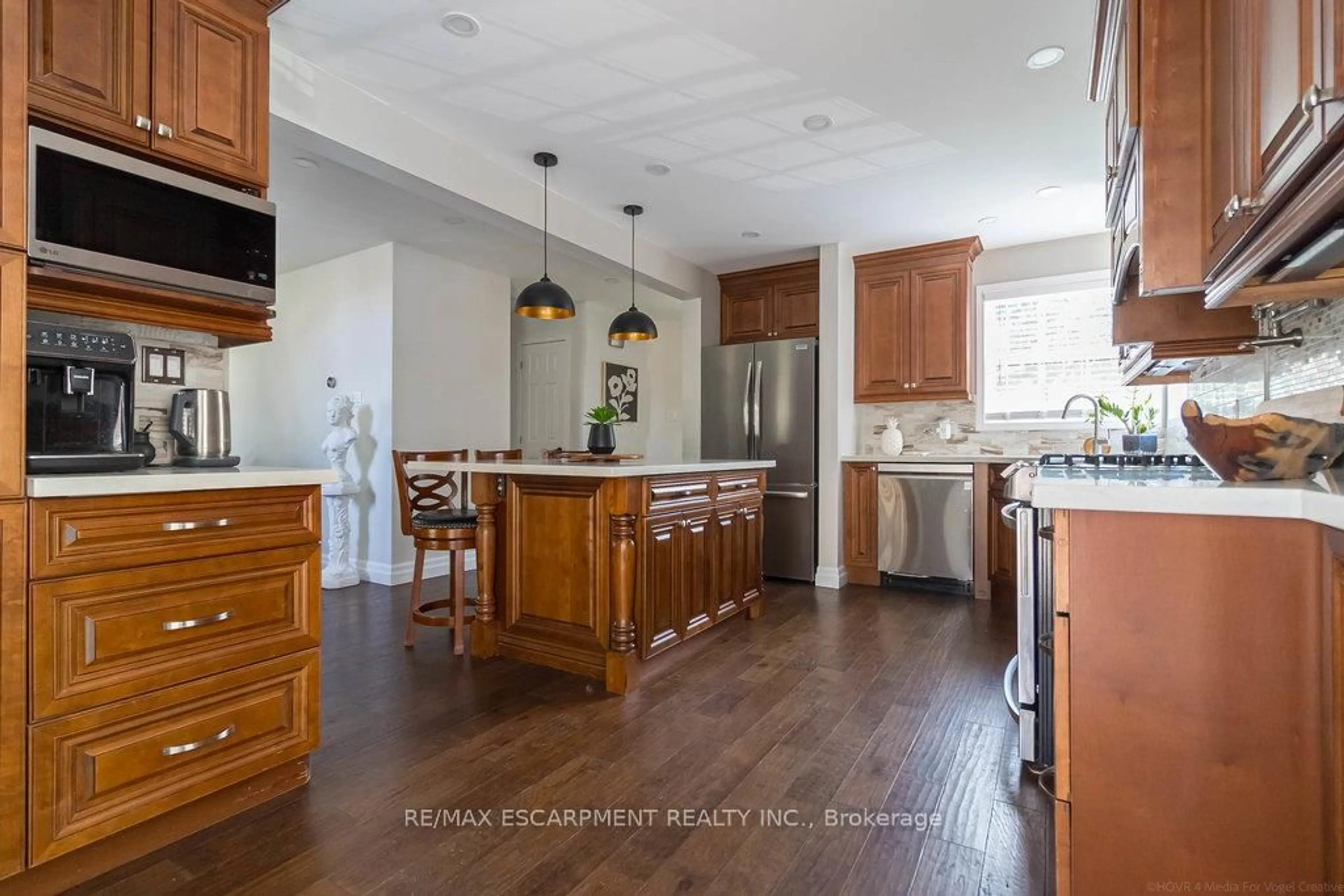Open concept kitchen, unknown for 47 Ryans Way, Hamilton Ontario L8B 1B4