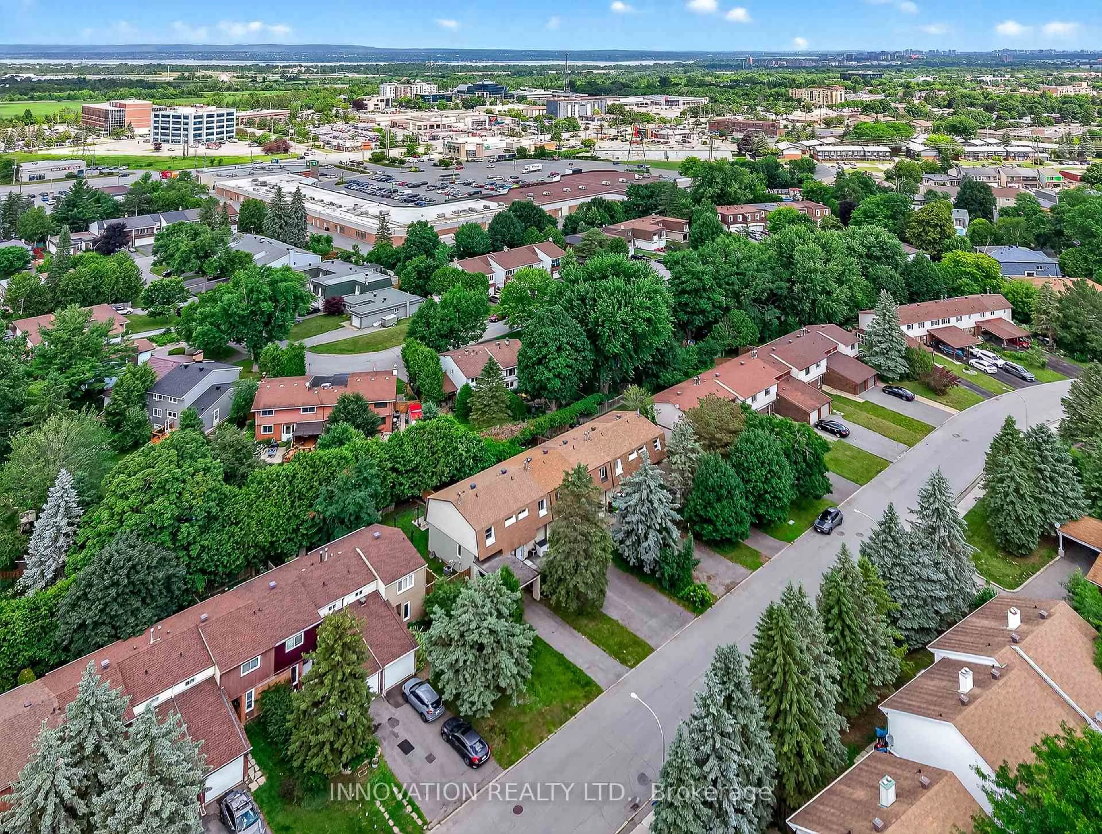 A pic from outside/outdoor area/front of a property/back of a property/a pic from drone, city buildings view from balcony for 598 Seyton Dr, Ottawa Ontario K2H 7X5