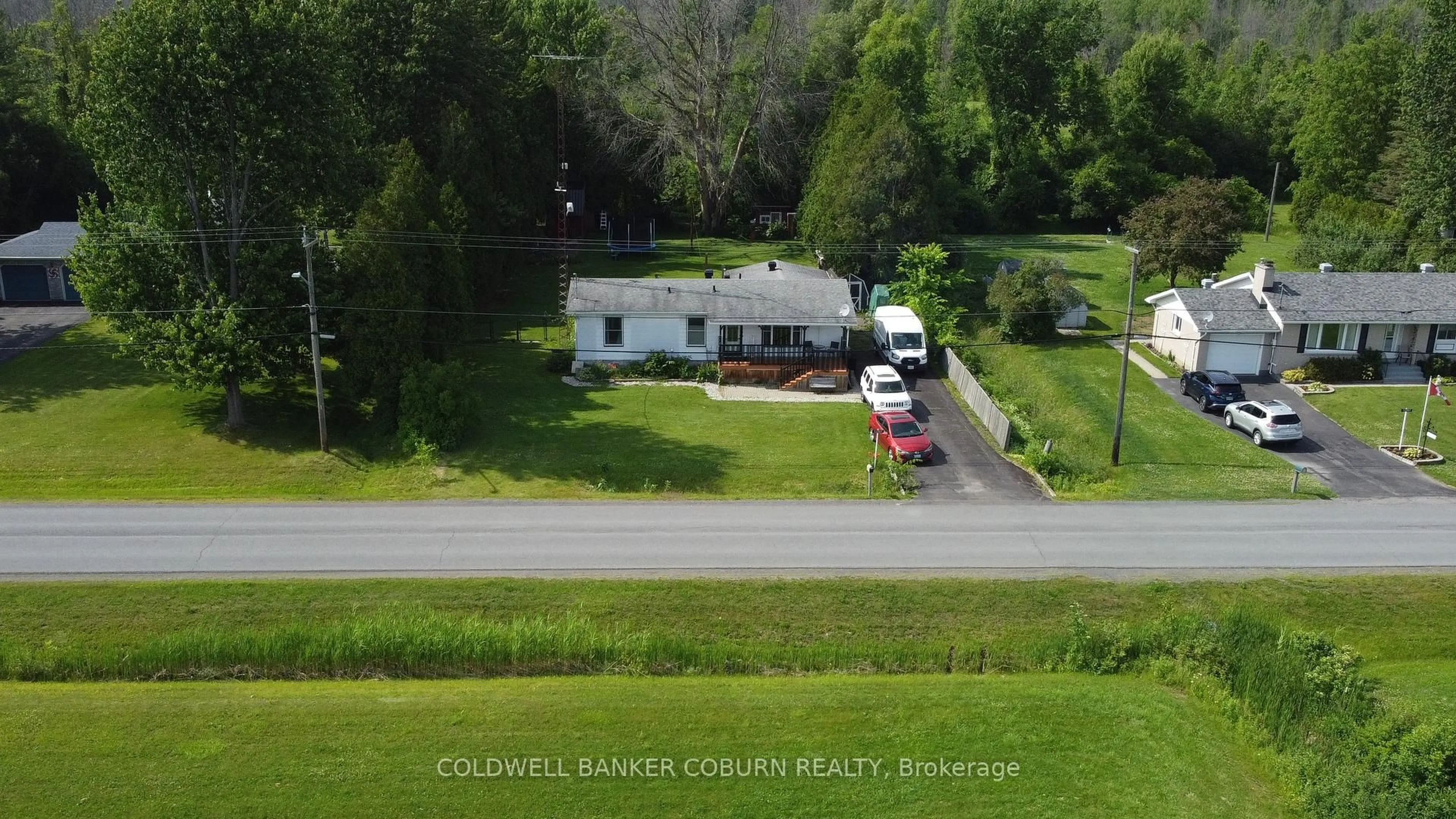 A pic from outside/outdoor area/front of a property/back of a property/a pic from drone, unknown for 13191 Riverside Dr, South Dundas Ontario K0C 1X0