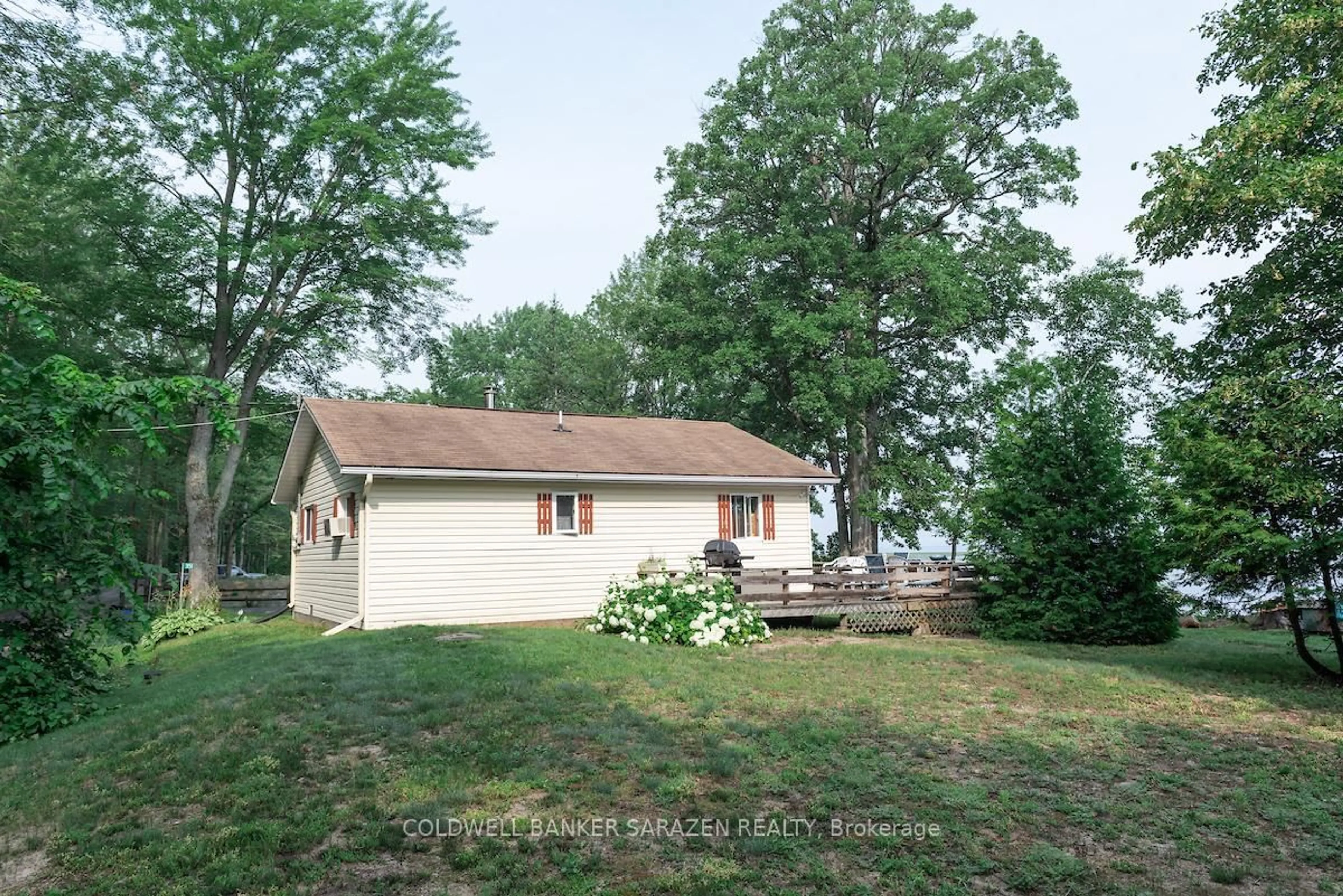 A pic from outside/outdoor area/front of a property/back of a property/a pic from drone, unknown for 351 Leavoy Lane, Renfrew Ontario K7V 3Z8