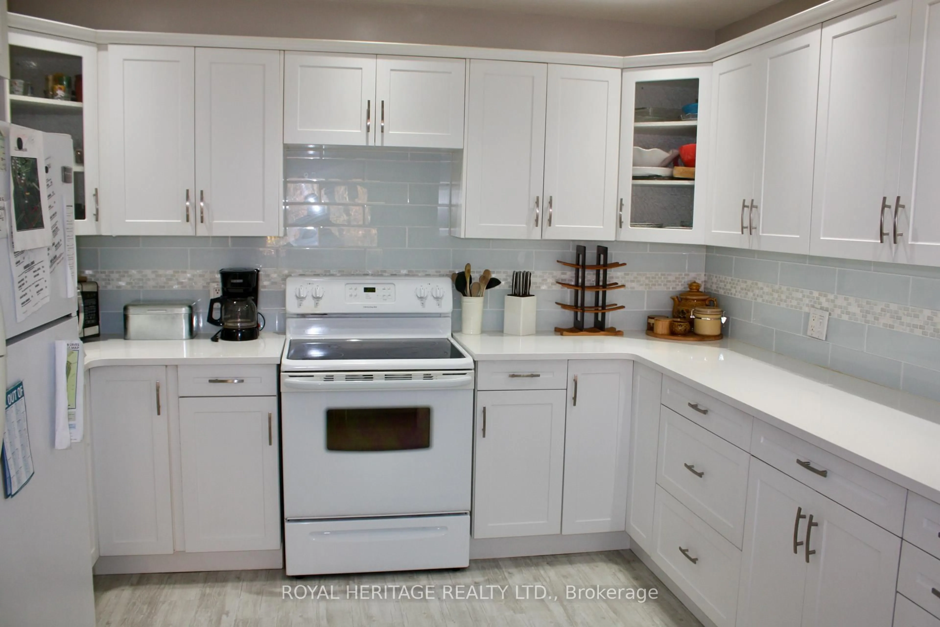 Standard kitchen, ceramic/tile floor for 2331 Lakeside Rd, Douro-Dummer Ontario K0L 2H0