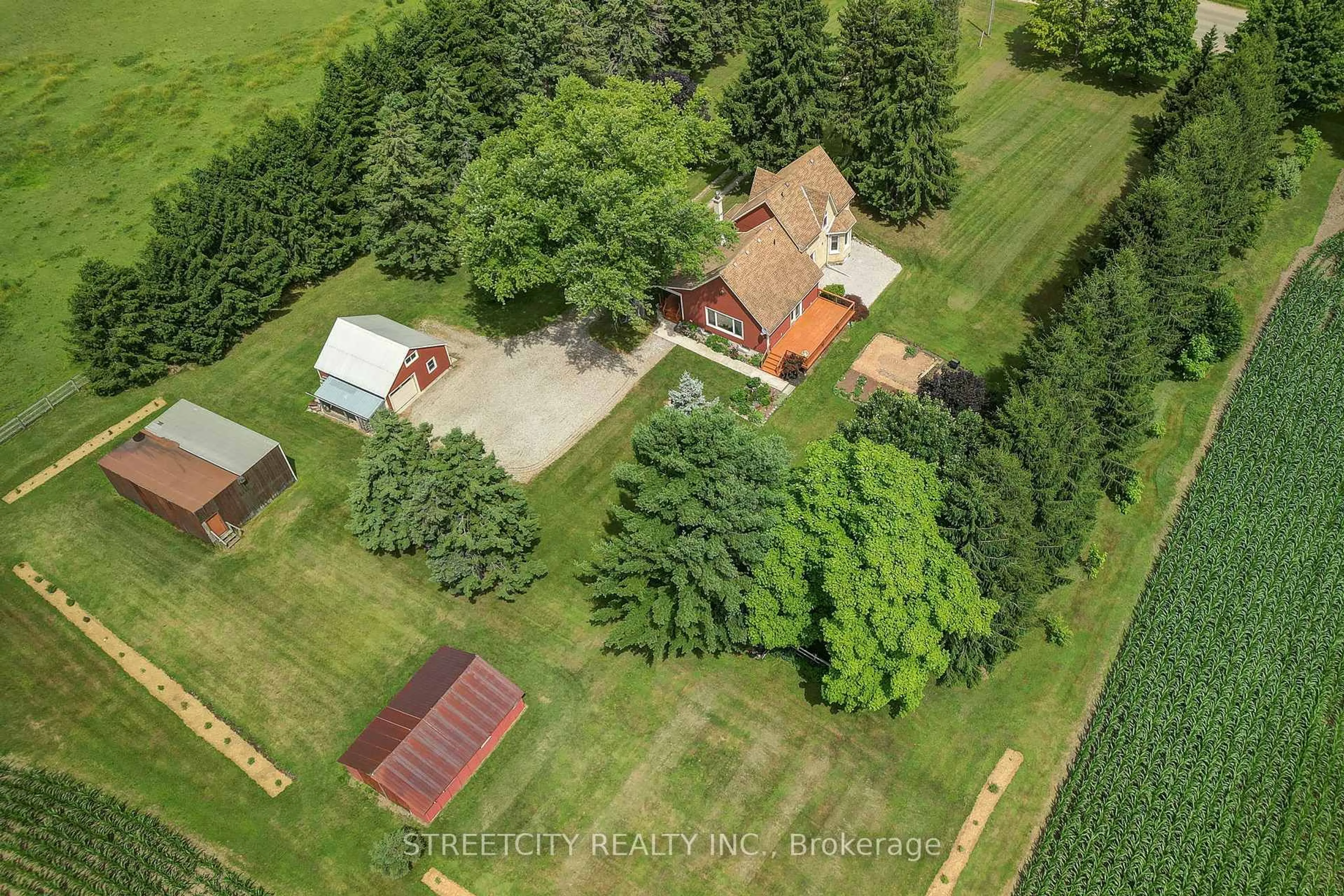 A pic from outside/outdoor area/front of a property/back of a property/a pic from drone, unknown for 45465 John Wise Line, St. Thomas Ontario N5P 3S9