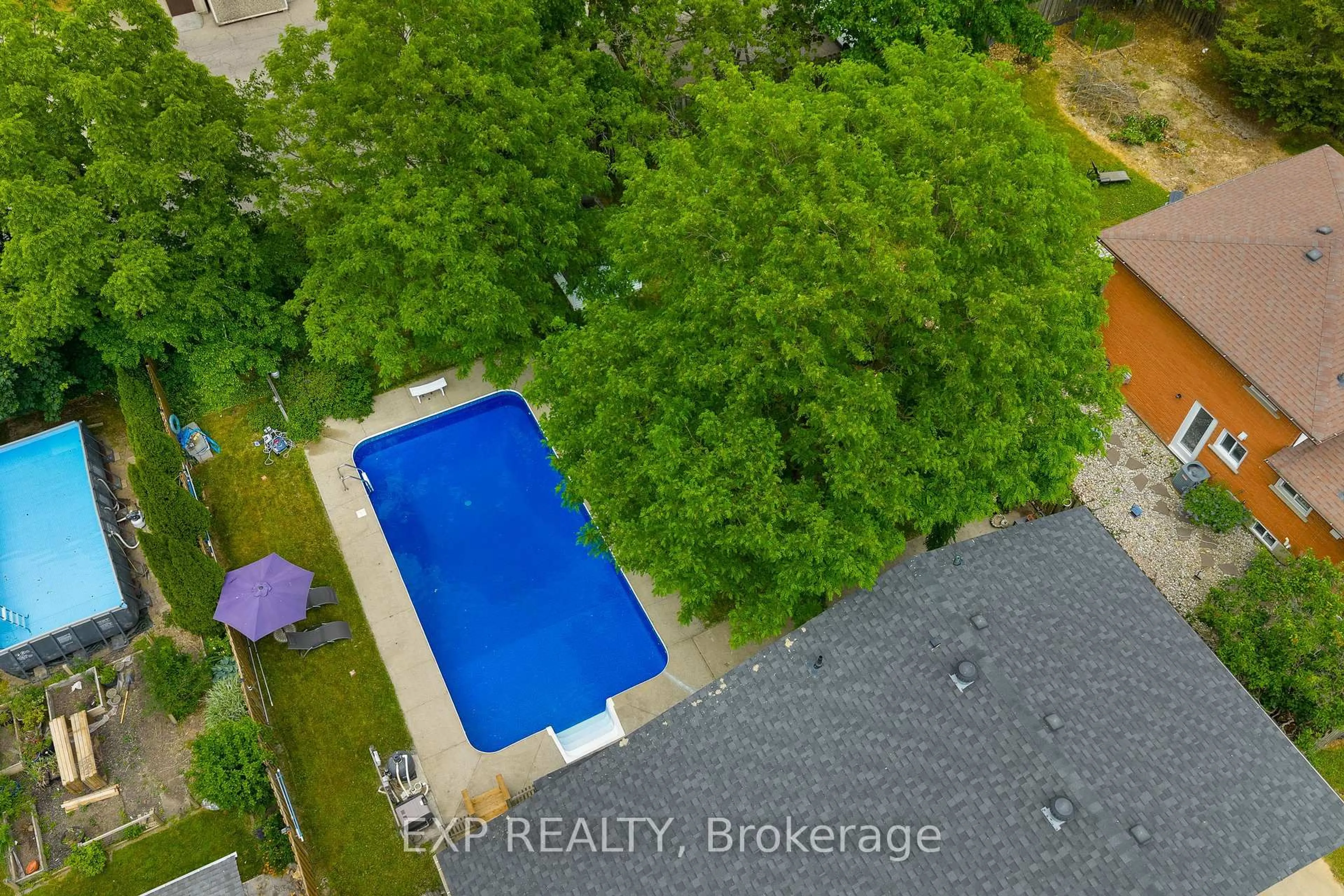 Pool for 6937 Waterloo Dr, Niagara Falls Ontario L2J 1E3