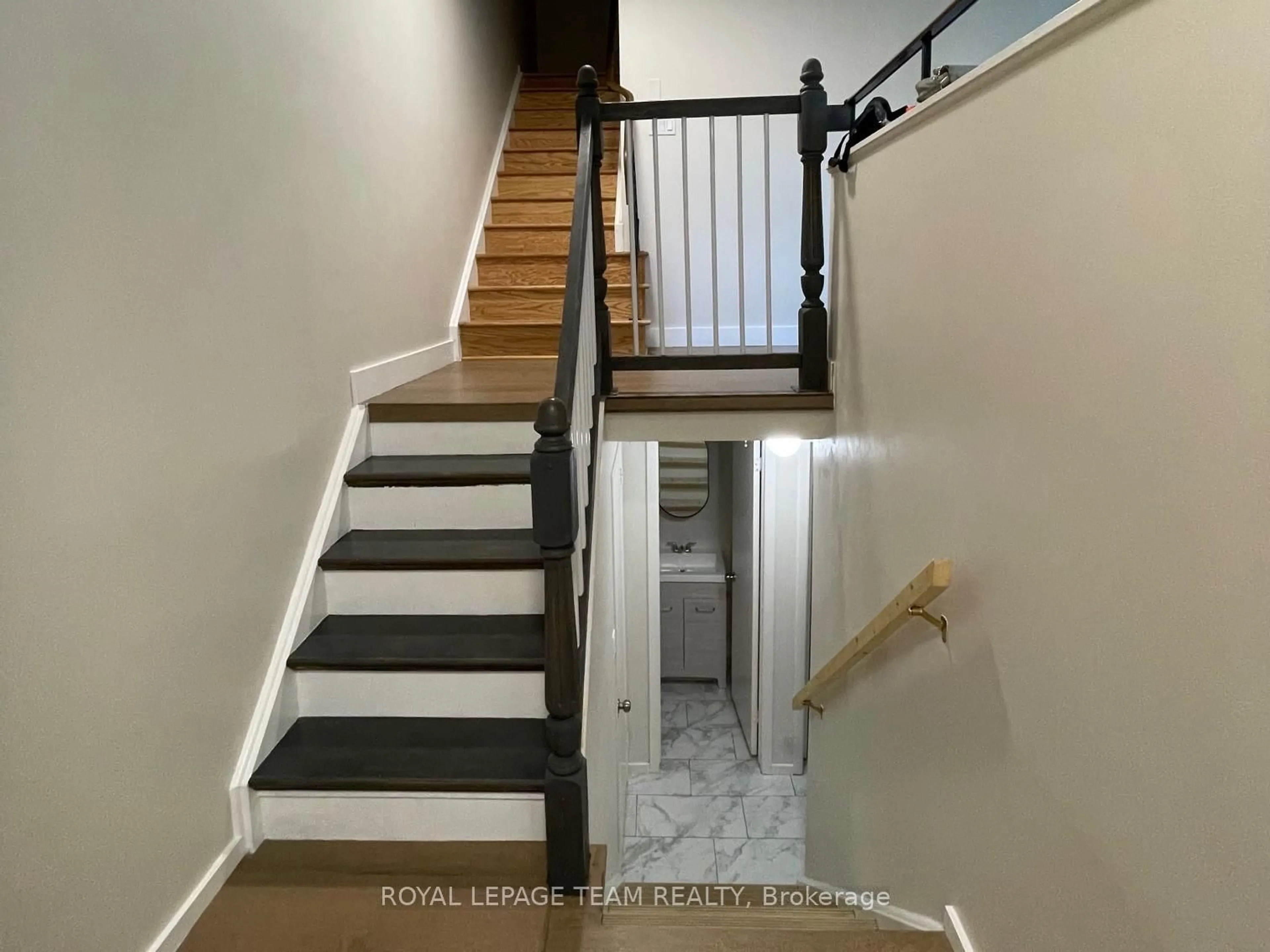 Stairs for 41 Forester Cres #A, Ottawa Ontario K2H 8Y3