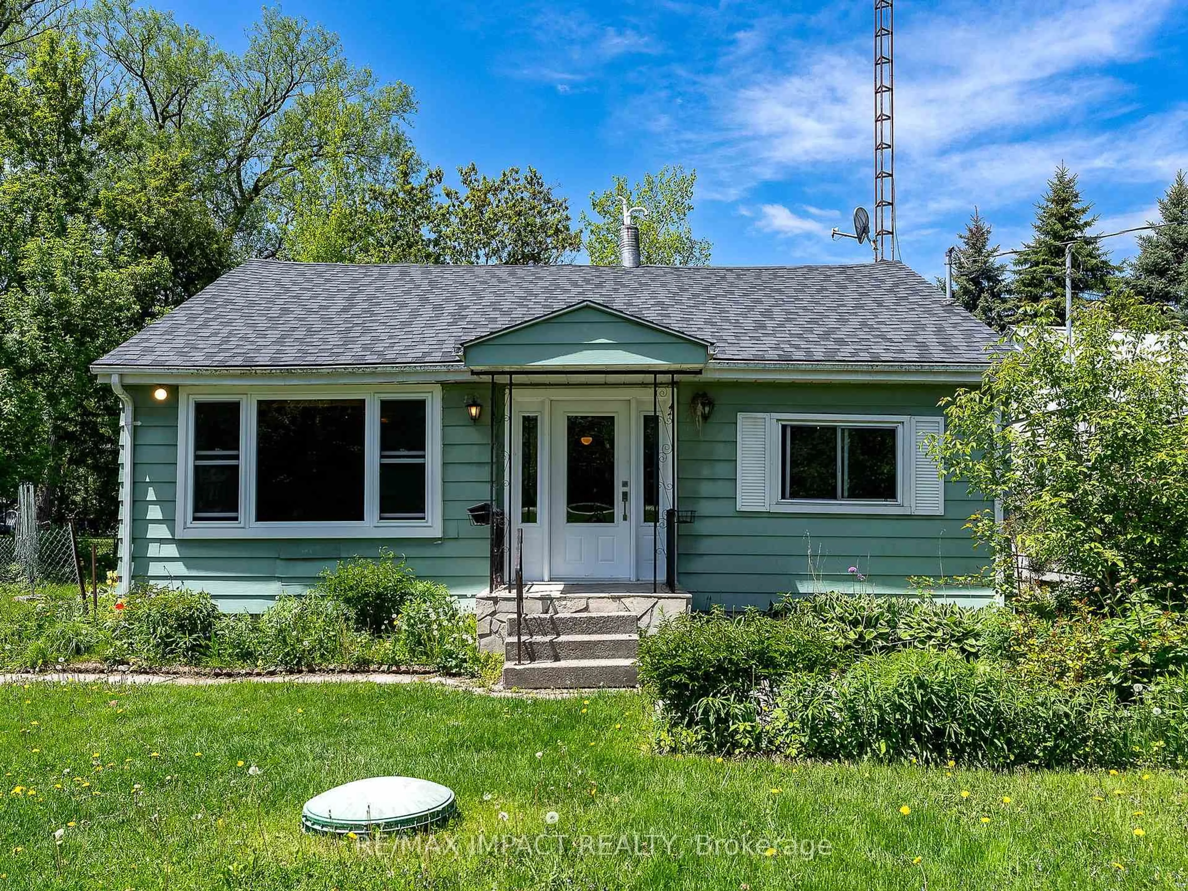 Home with vinyl exterior material, street for 5372 Young St, Hamilton Township Ontario K0K 2H0