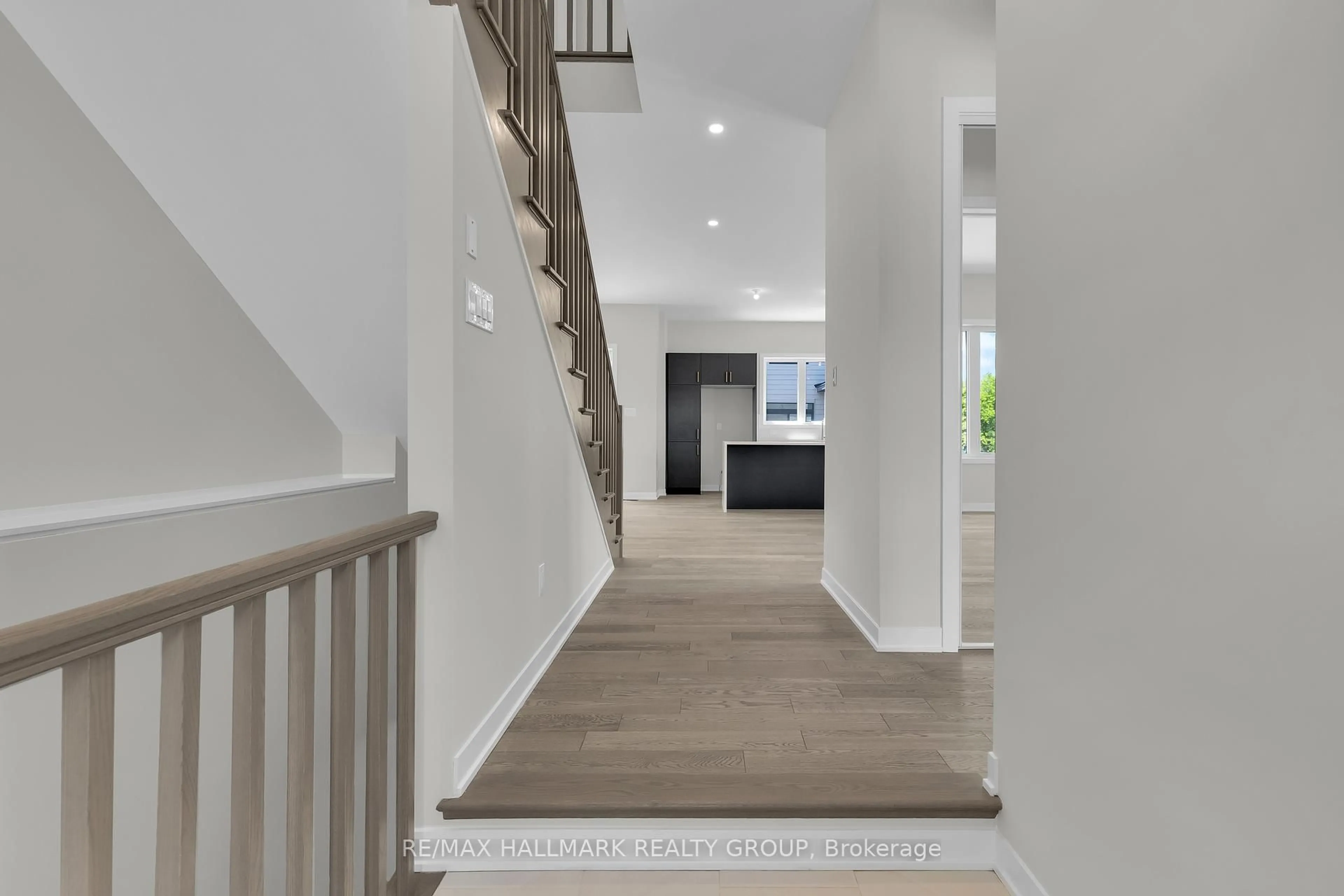 Indoor entryway for 407 Euphoria Cres, Barrhaven Ontario K2J 7M7